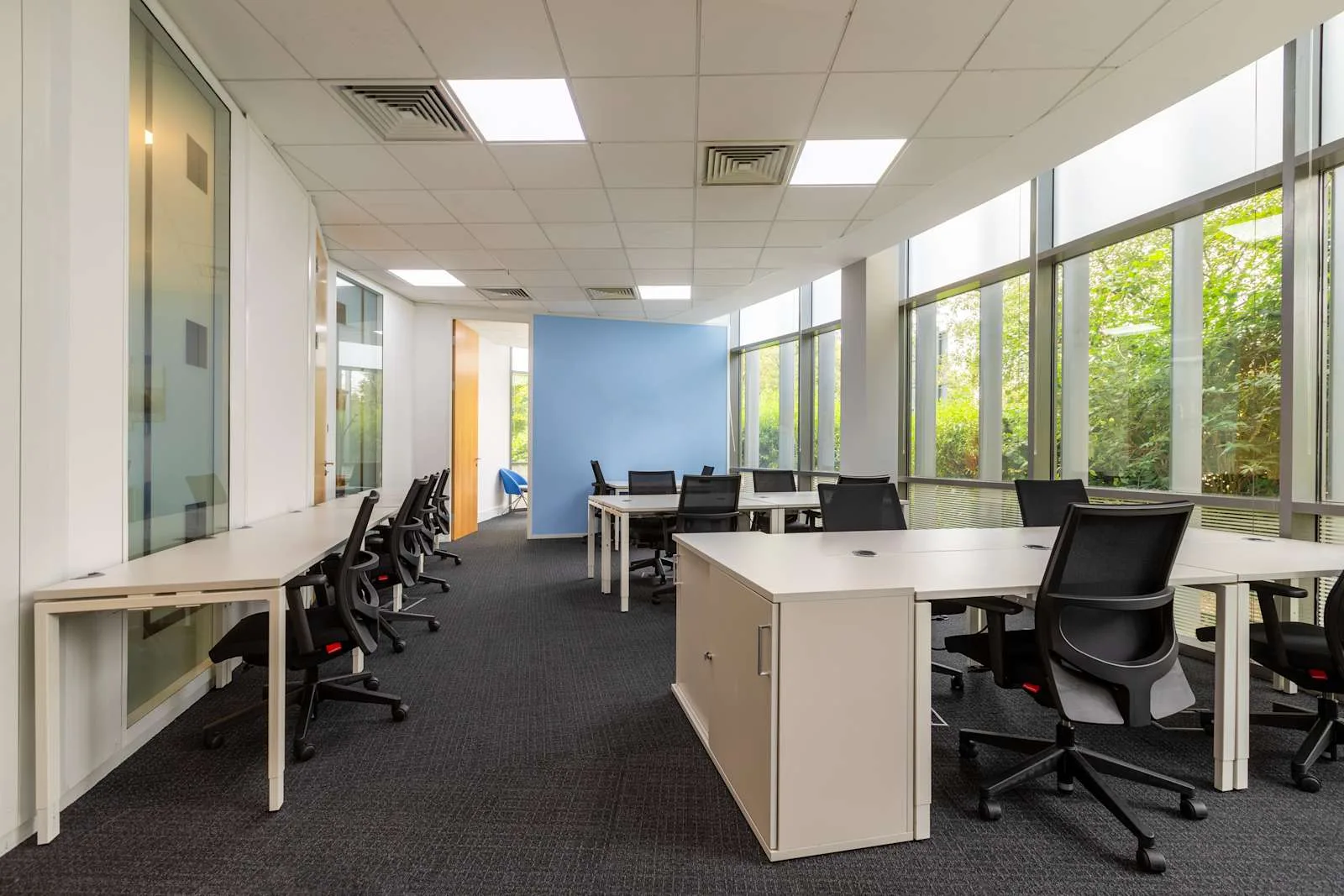 Regus READING, Thames Valley Park, Open-plan office, Reading