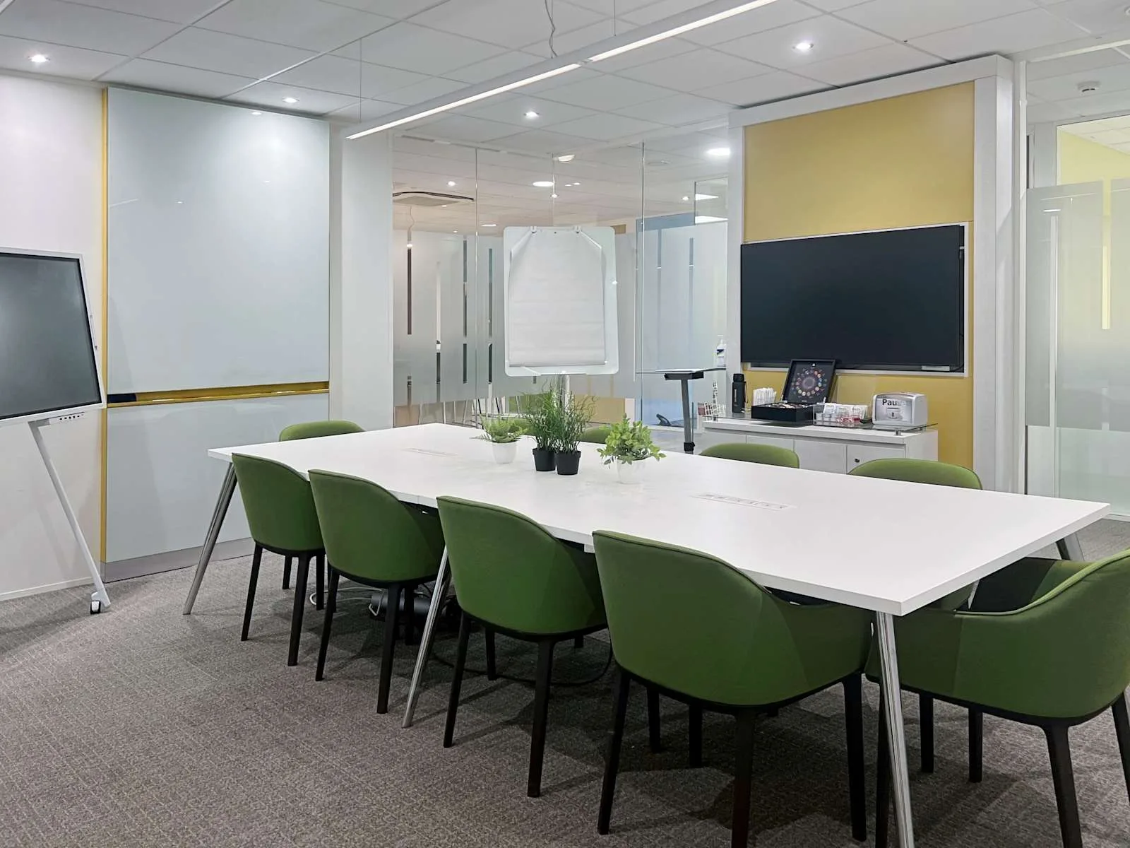 Regus Reims, Clairmarais, Salle de réunion 8 personnes, Reims