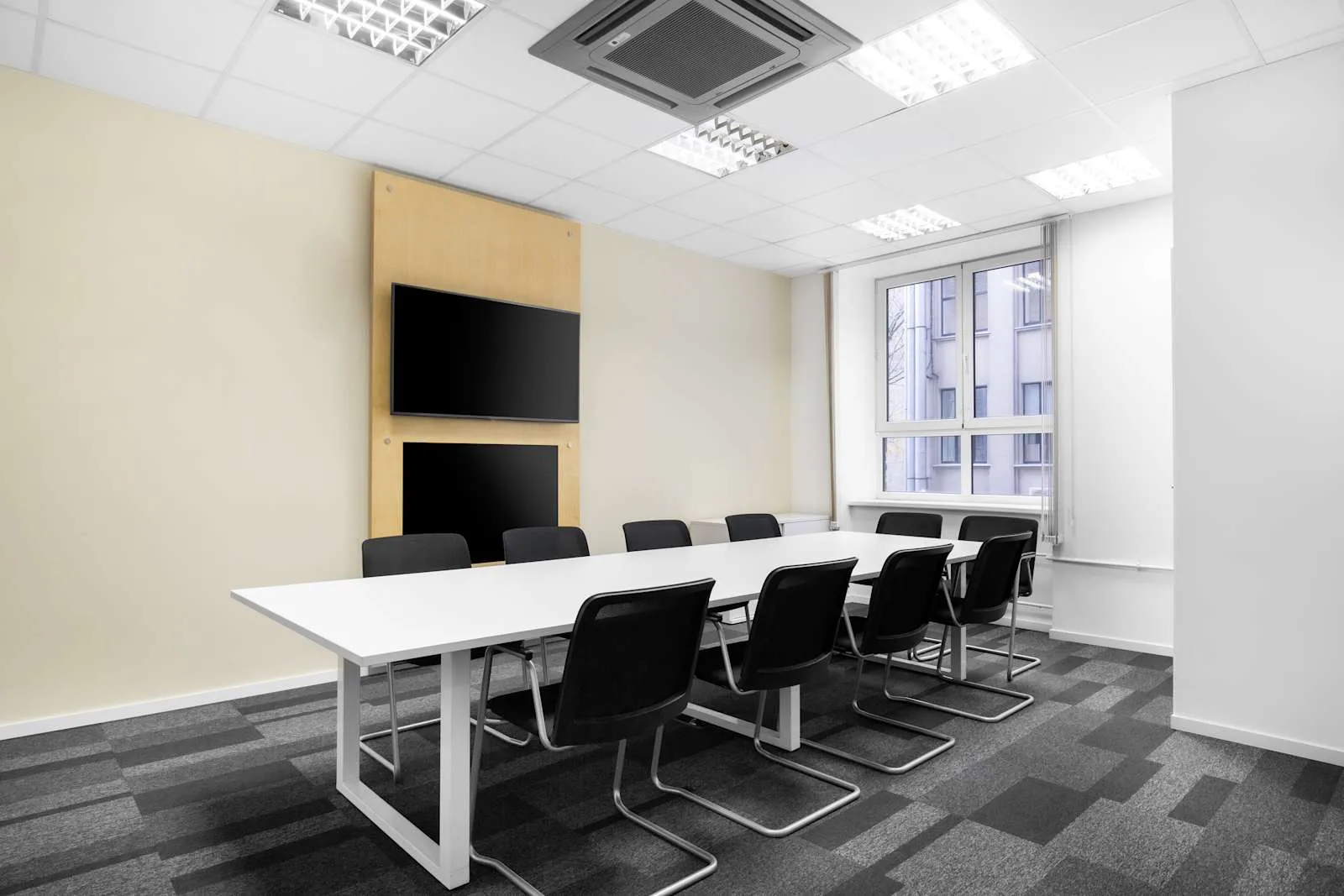 Regus RIGA, Esplanade, Meeting room for 10 people, Riga