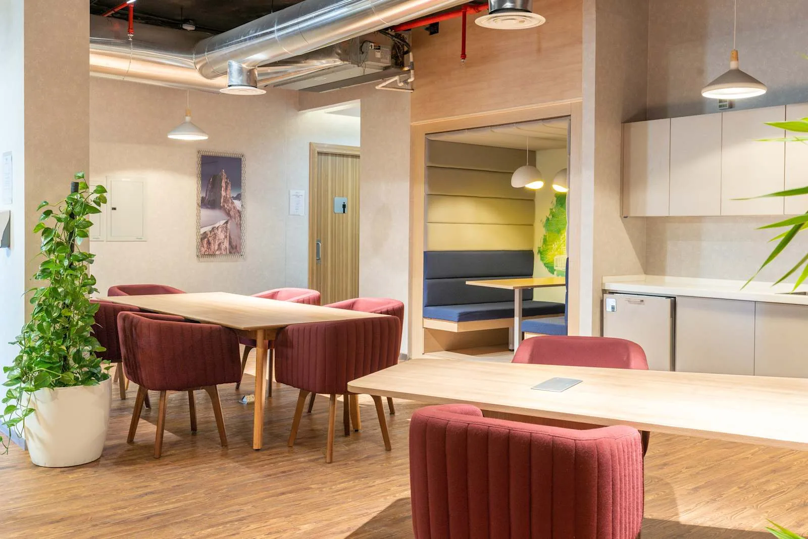 Regus Riyadh, City Centre، كافتيريا، الرياض