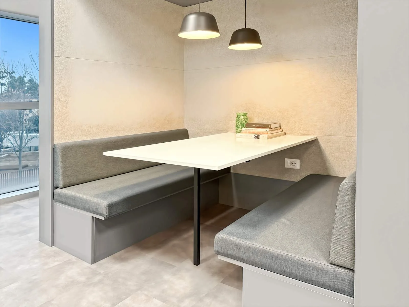 Regus Rome, Navigatori, Sala riunioni da 4 persone, Roma