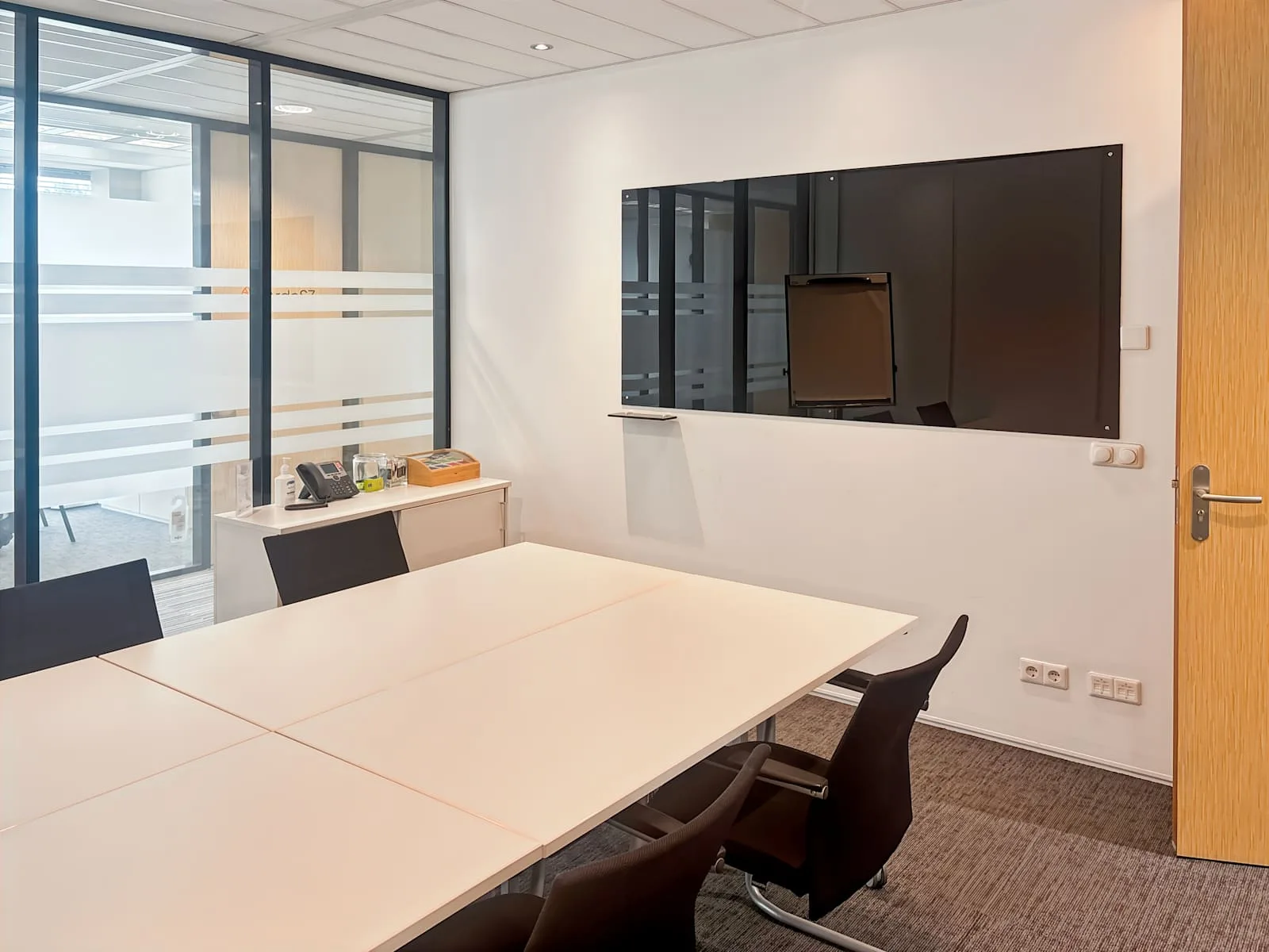 Regus ROTTERDAM, Airport, Vergaderruimte voor 4 personen, Rotterdam