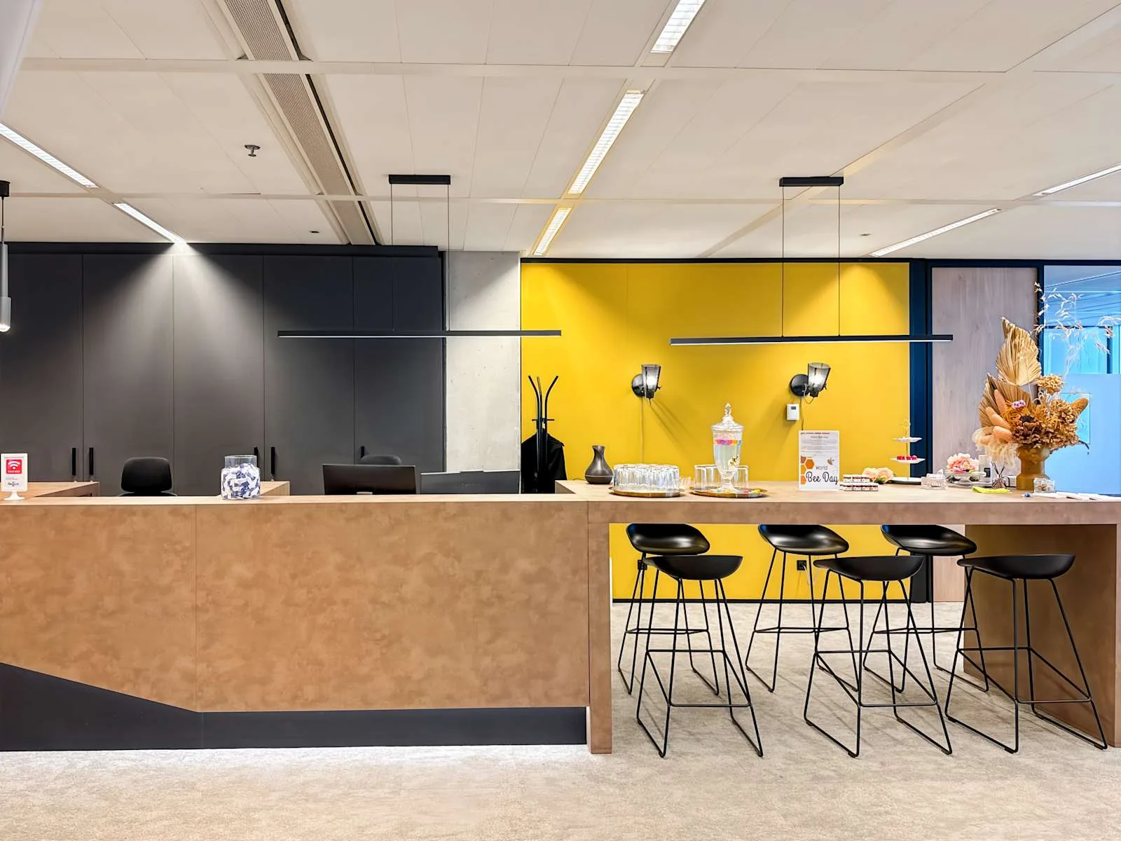 Regus Rotterdam, de Rotterdam, Réception, Rotterdam