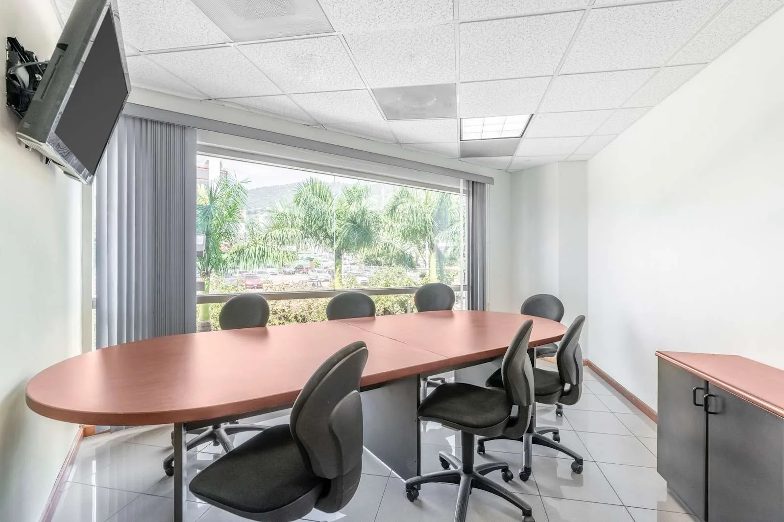 Regus EL SALVADOR, San Salvador, El Salvador World Trade Center, Meeting room for 8 people, San Salvador
