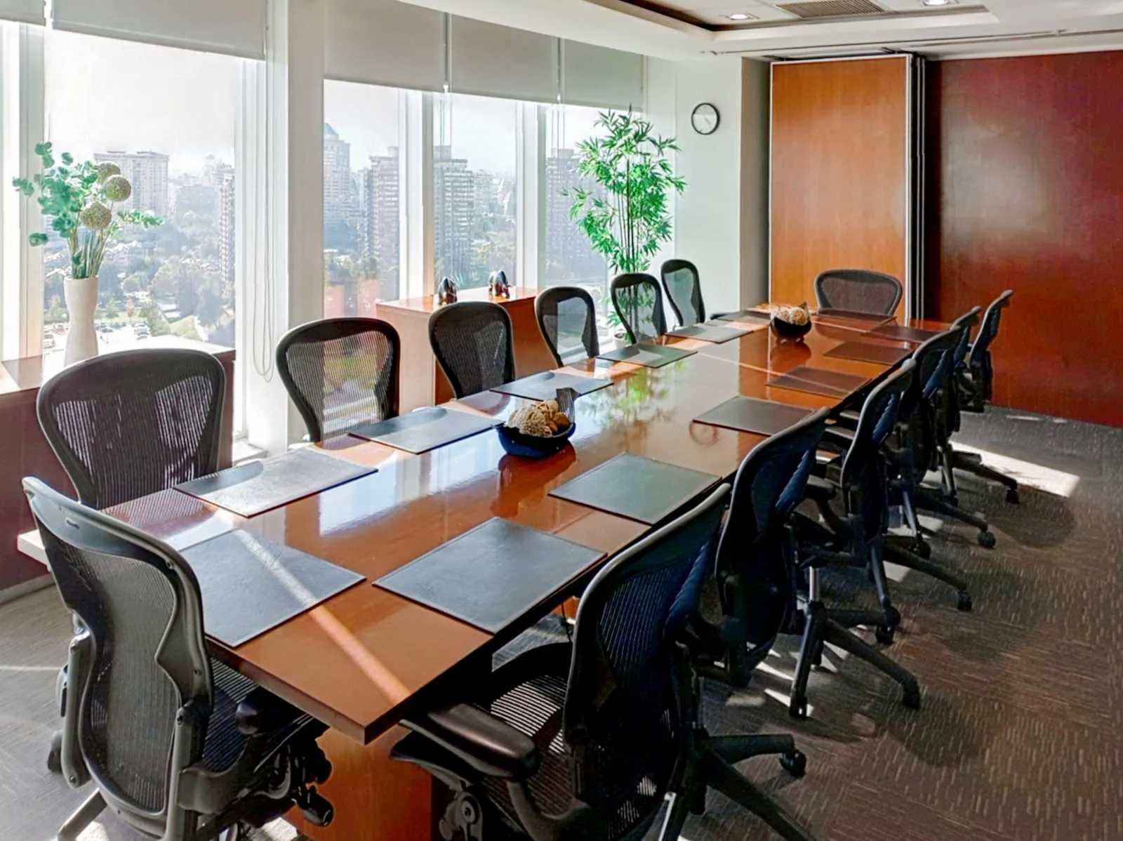 Regus SANTIAGO, Nueva Apoquindo, Meeting room for 13 people, Santiago