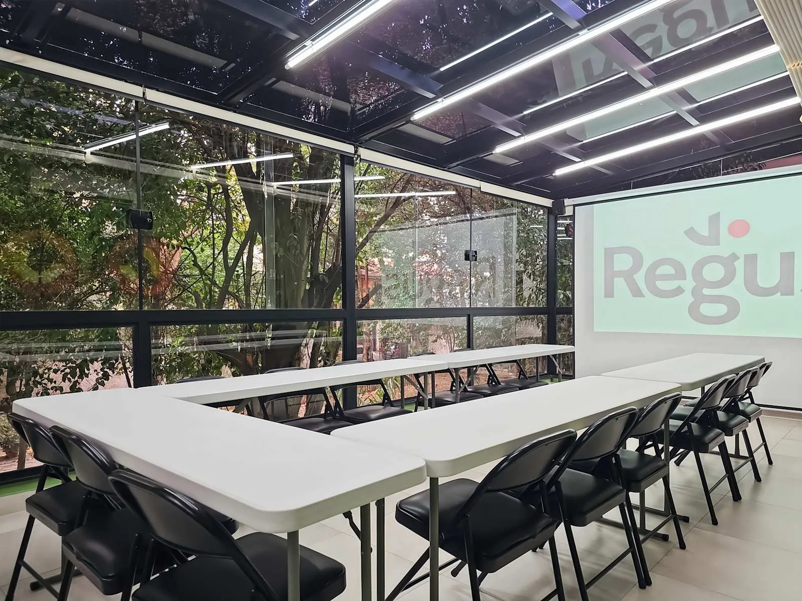 Regus Sao Paulo, Itaim Bibi, Training room for 14 people, São Paulo