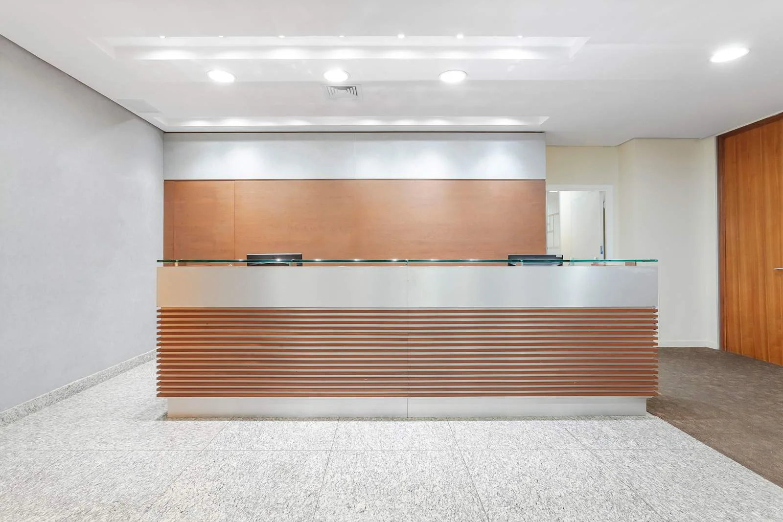 Regus Sao Paulo, Rochavera - Morumbi, Reception, São Paulo