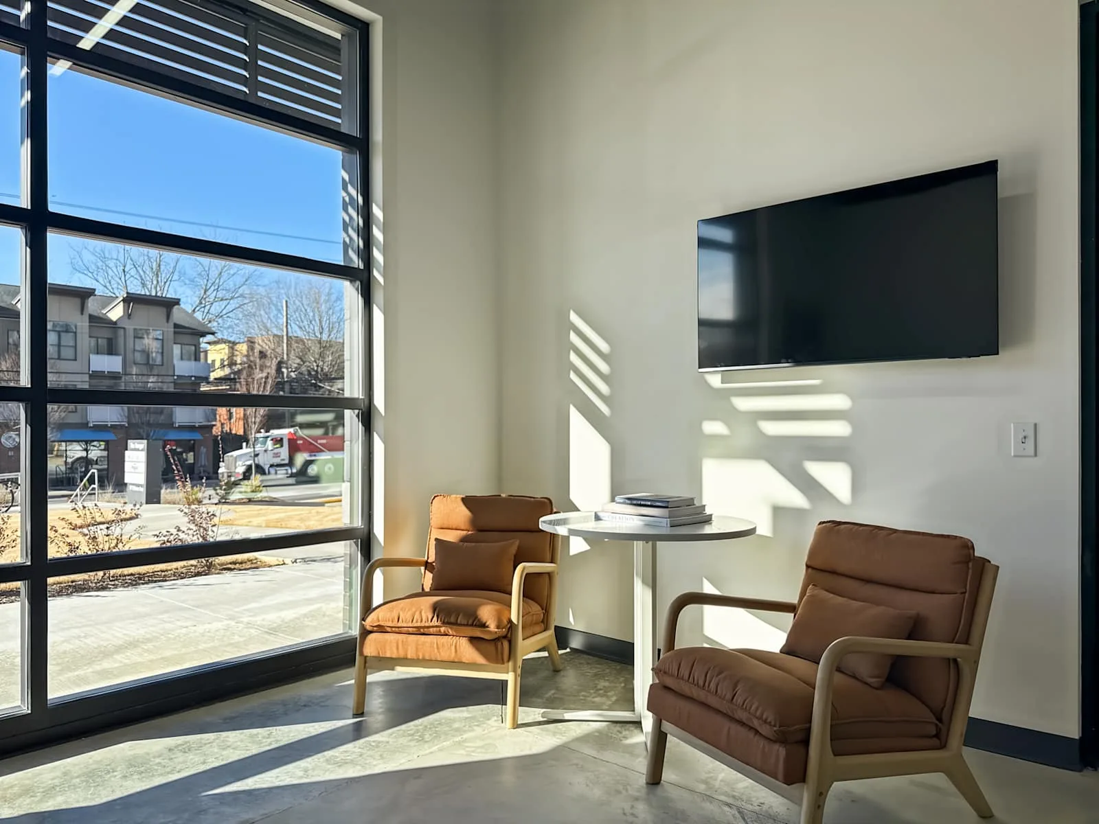 Regus SC, Greenville - E Stone Avenue, Lounge, Greenville, SC