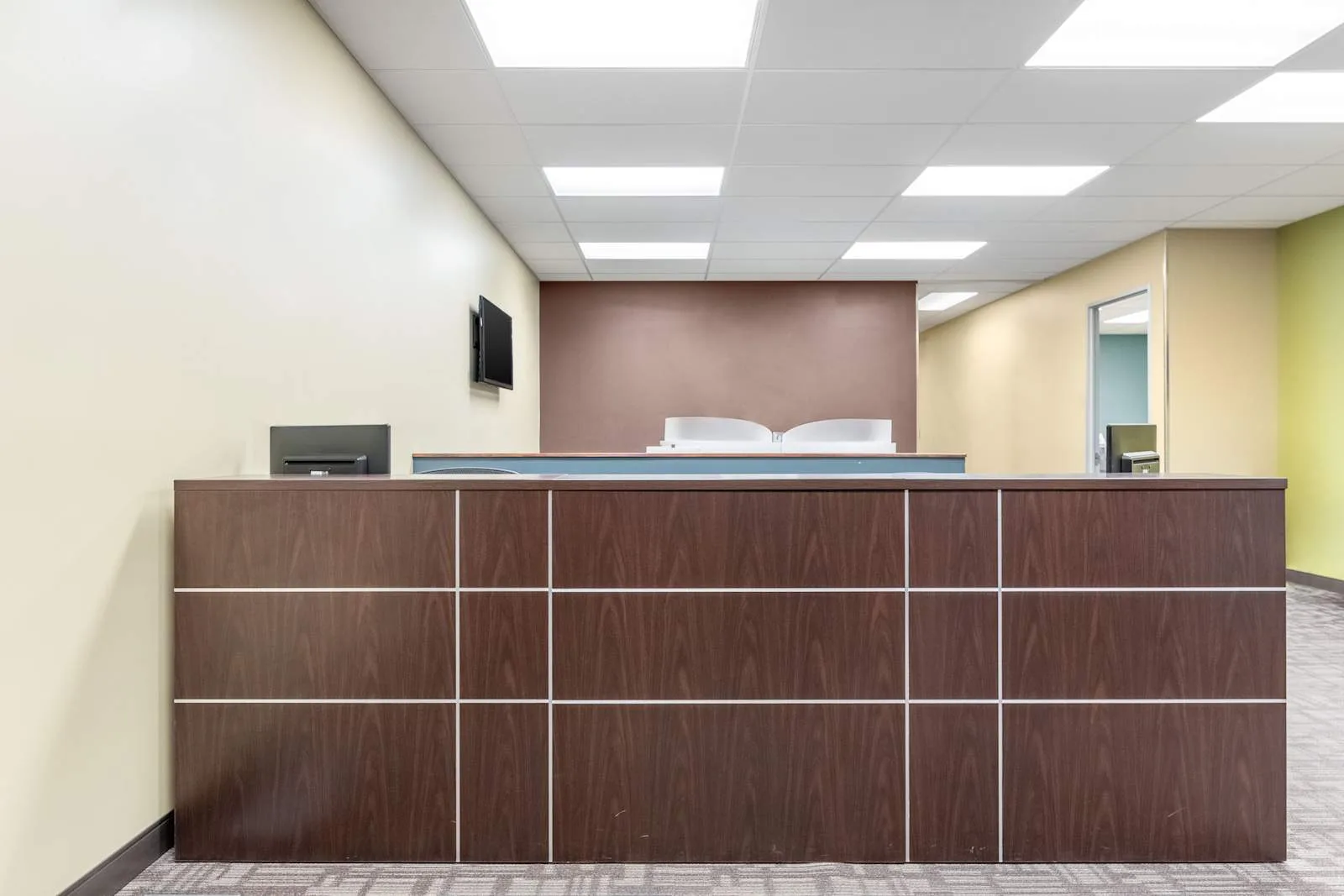 Regus SD, Sioux Falls - CNA Building, Reception, Sioux Falls, SD