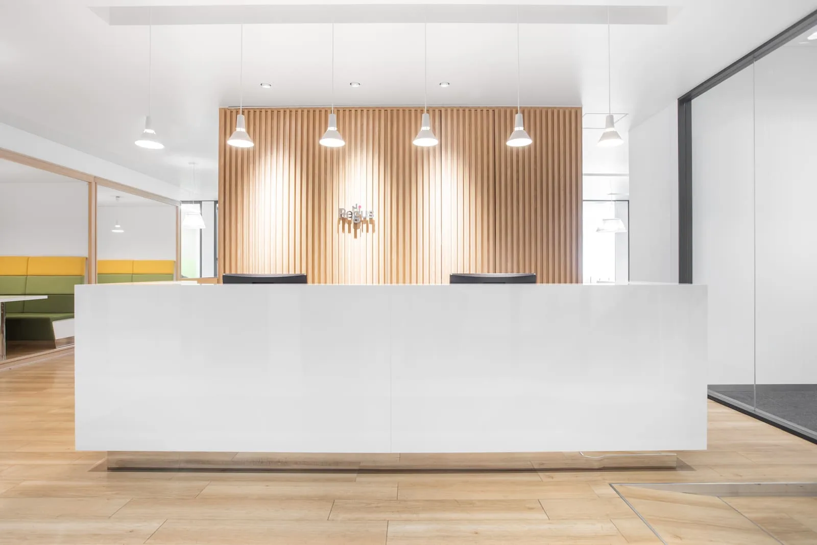 Regus SENDAI, Kurax, Reception, Sendai