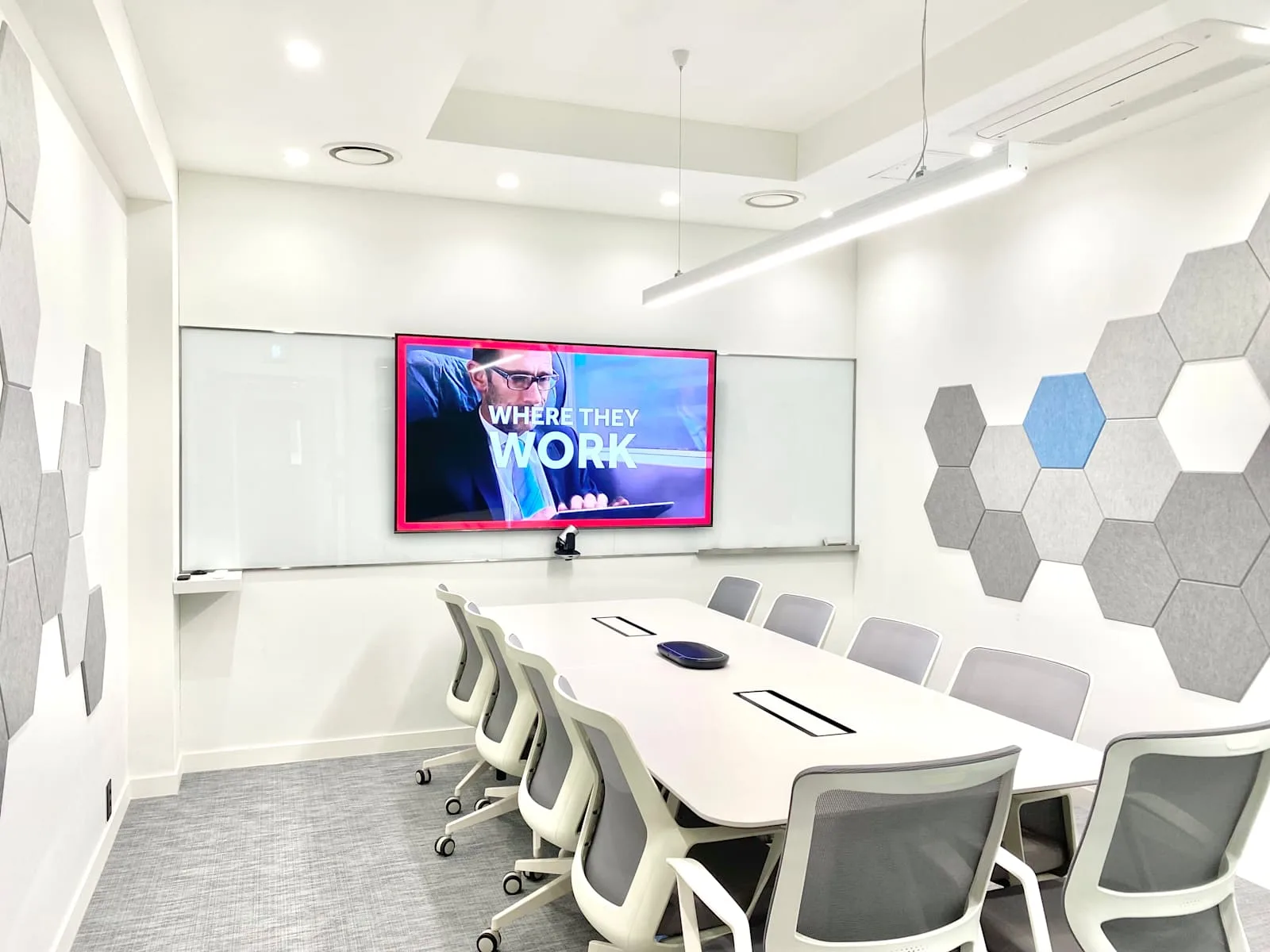 Regus Seoul, Apgujeong K Building, Meeting room for 10 people, Seoul