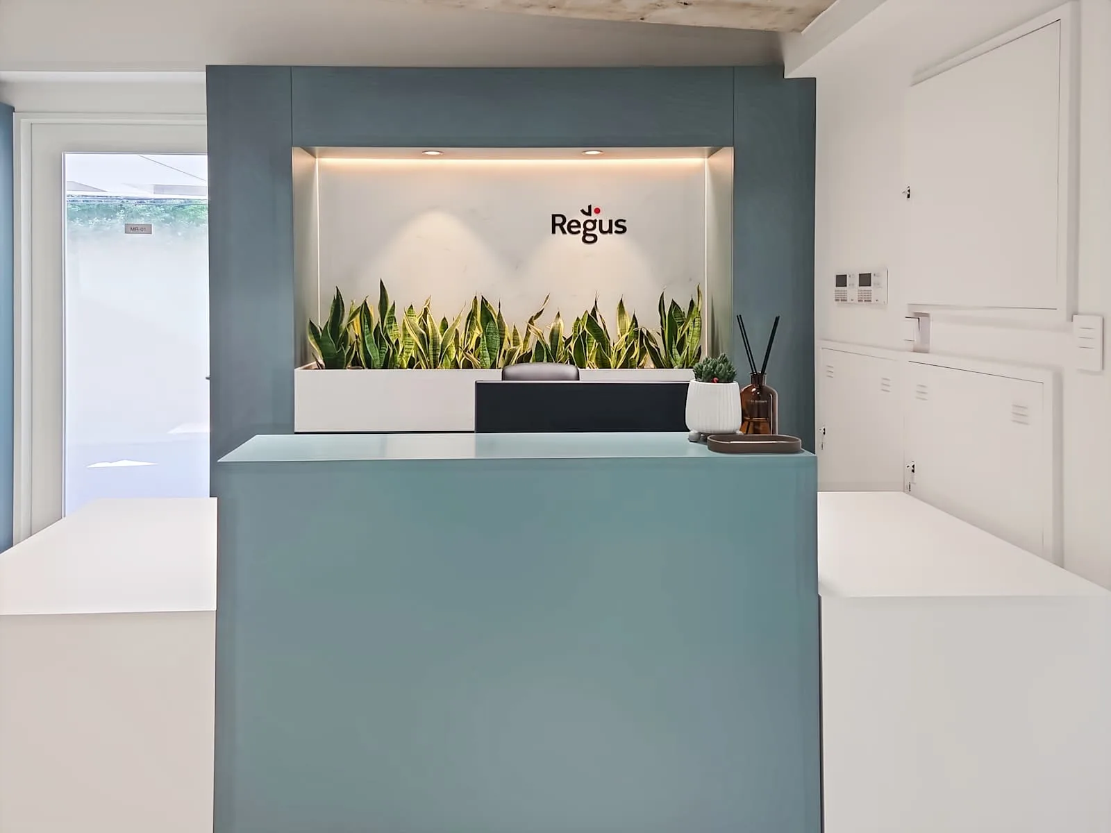 Regus Seoul, Itaewon Bluesky, Reception, Seoul
