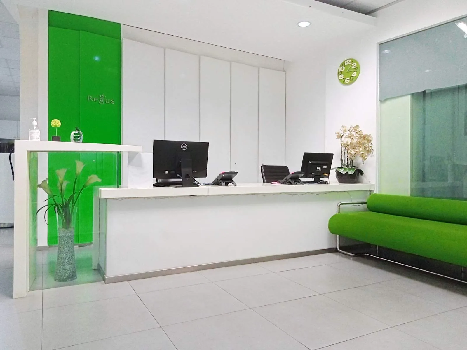 Regus SERPONG, Scientia Business Park, Resepsionis, Serpong