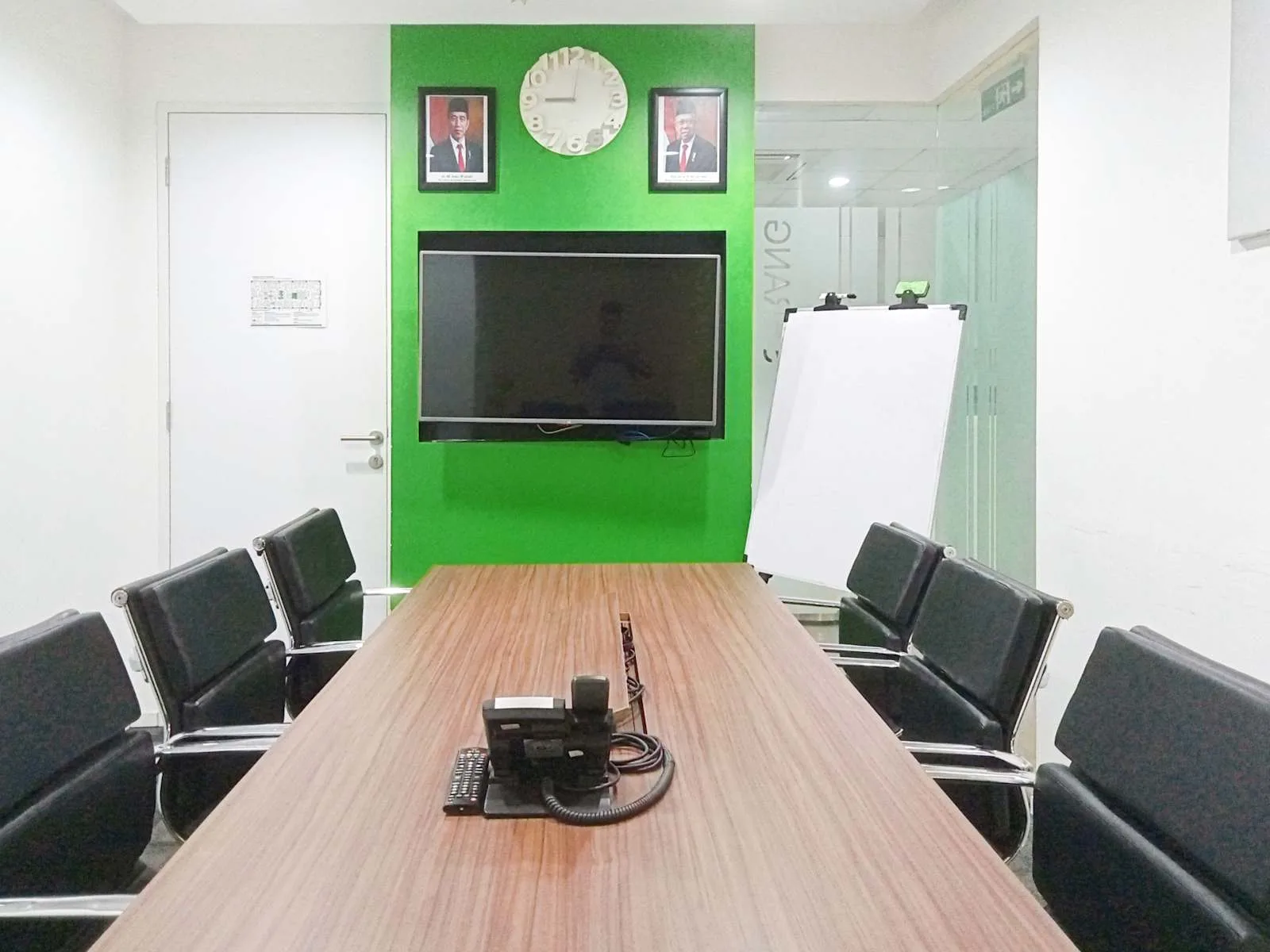 Regus SERPONG, Scientia Business Park, Ruang rapat untuk 6 orang, Serpong