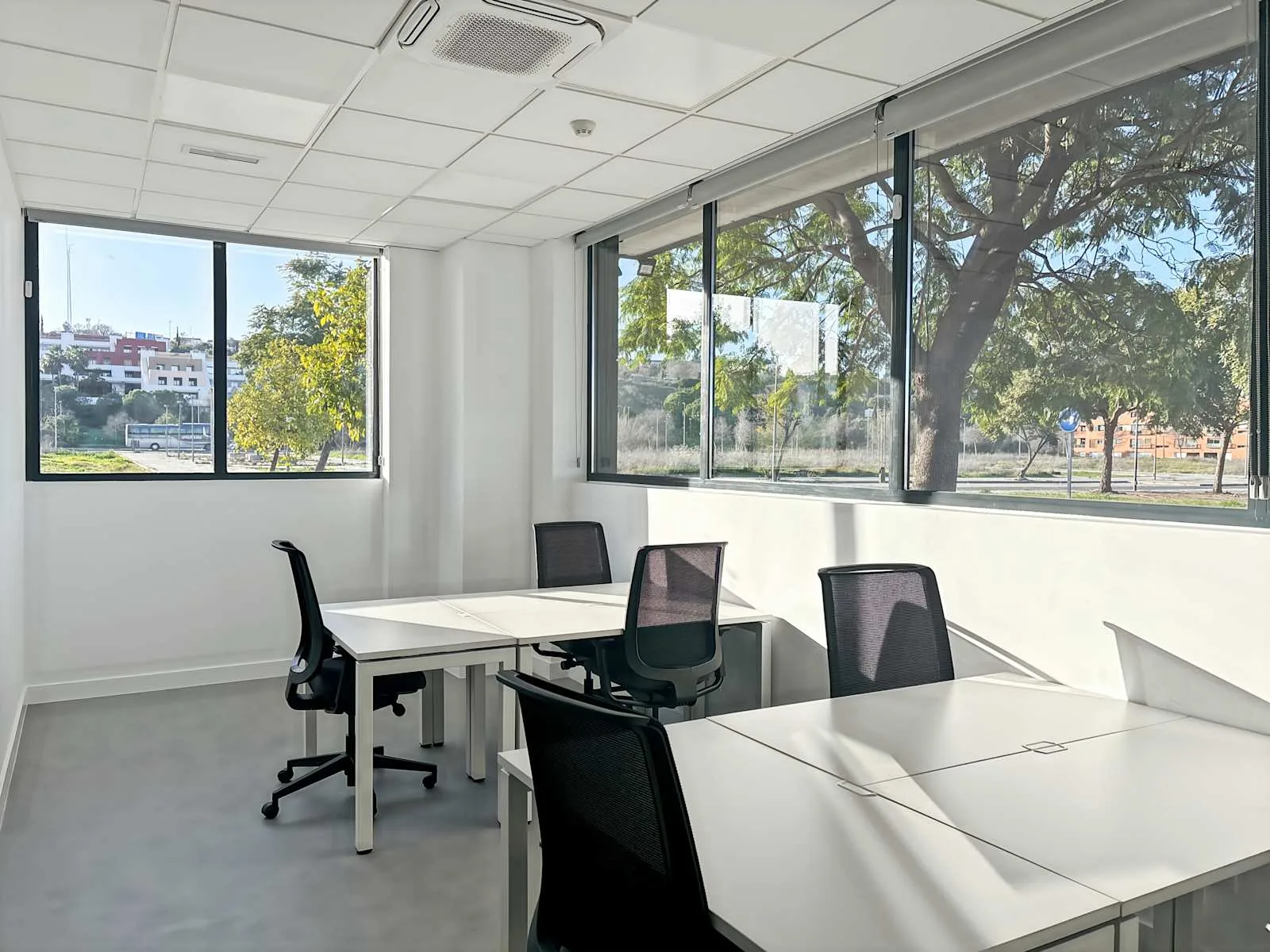 Regus Sevilla, Camas, Private office, 5 desks, Seville