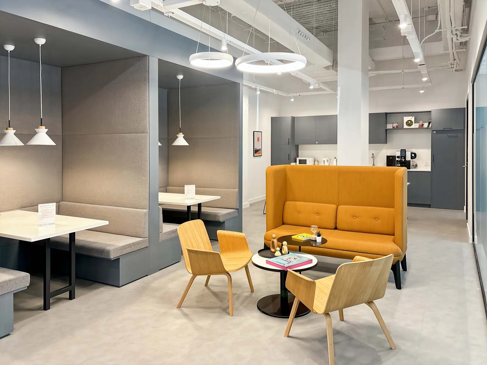 Regus Sevilla, Camas, Coworking space, Seville