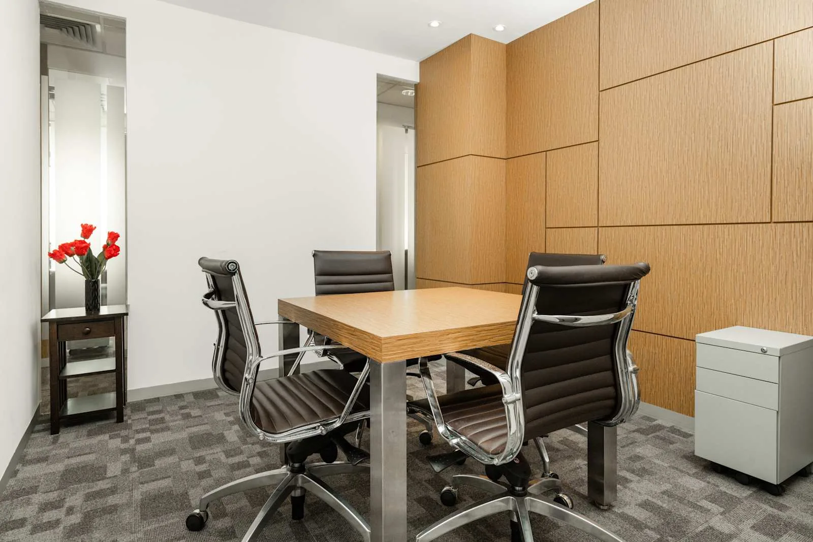 Regus SHAH ALAM, Wisma Sunway, Meeting room for 4 people, Shah Alam