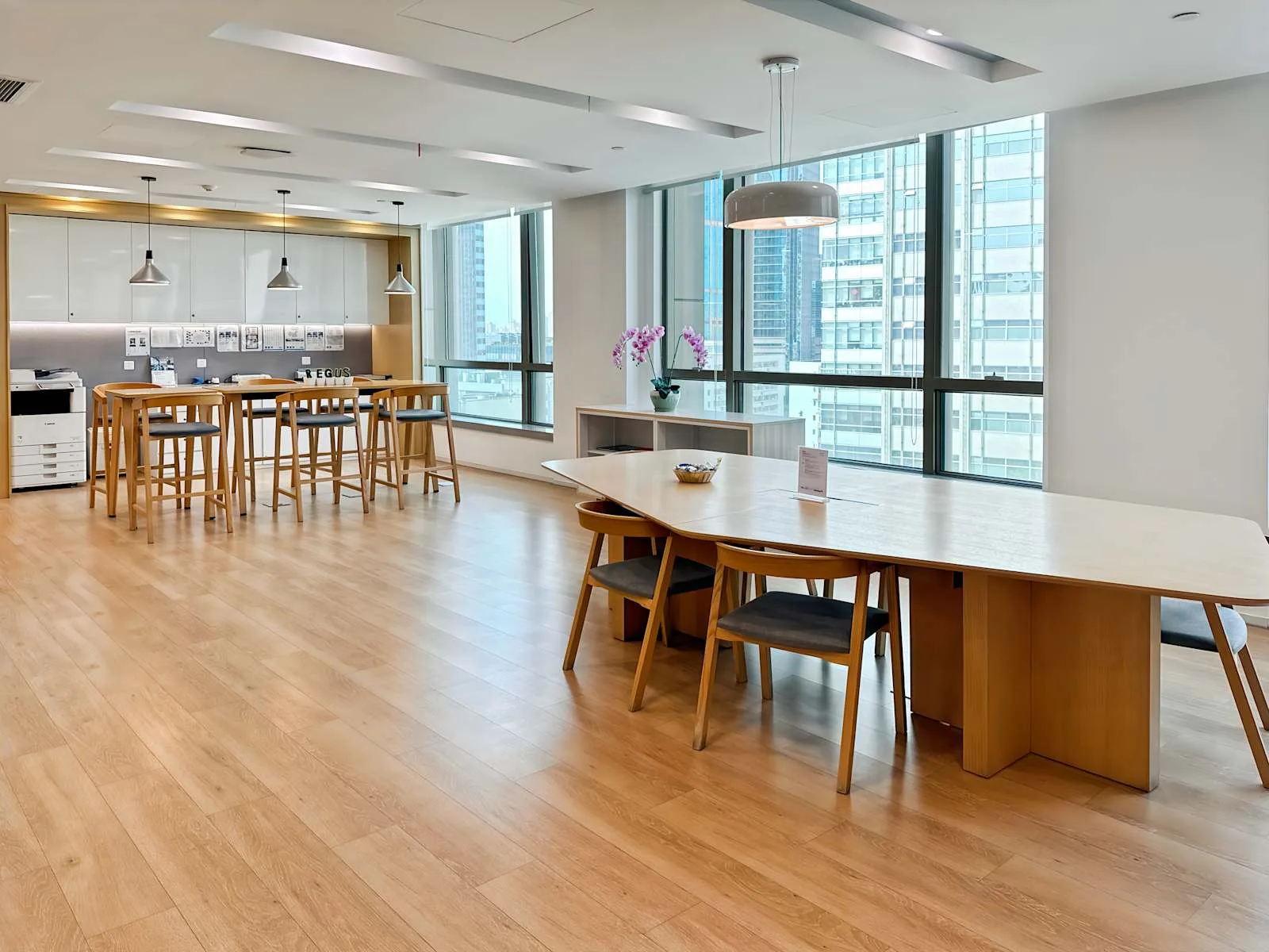 Regus SHANGHAI, Garden Square, Coworking space, Shanghai
