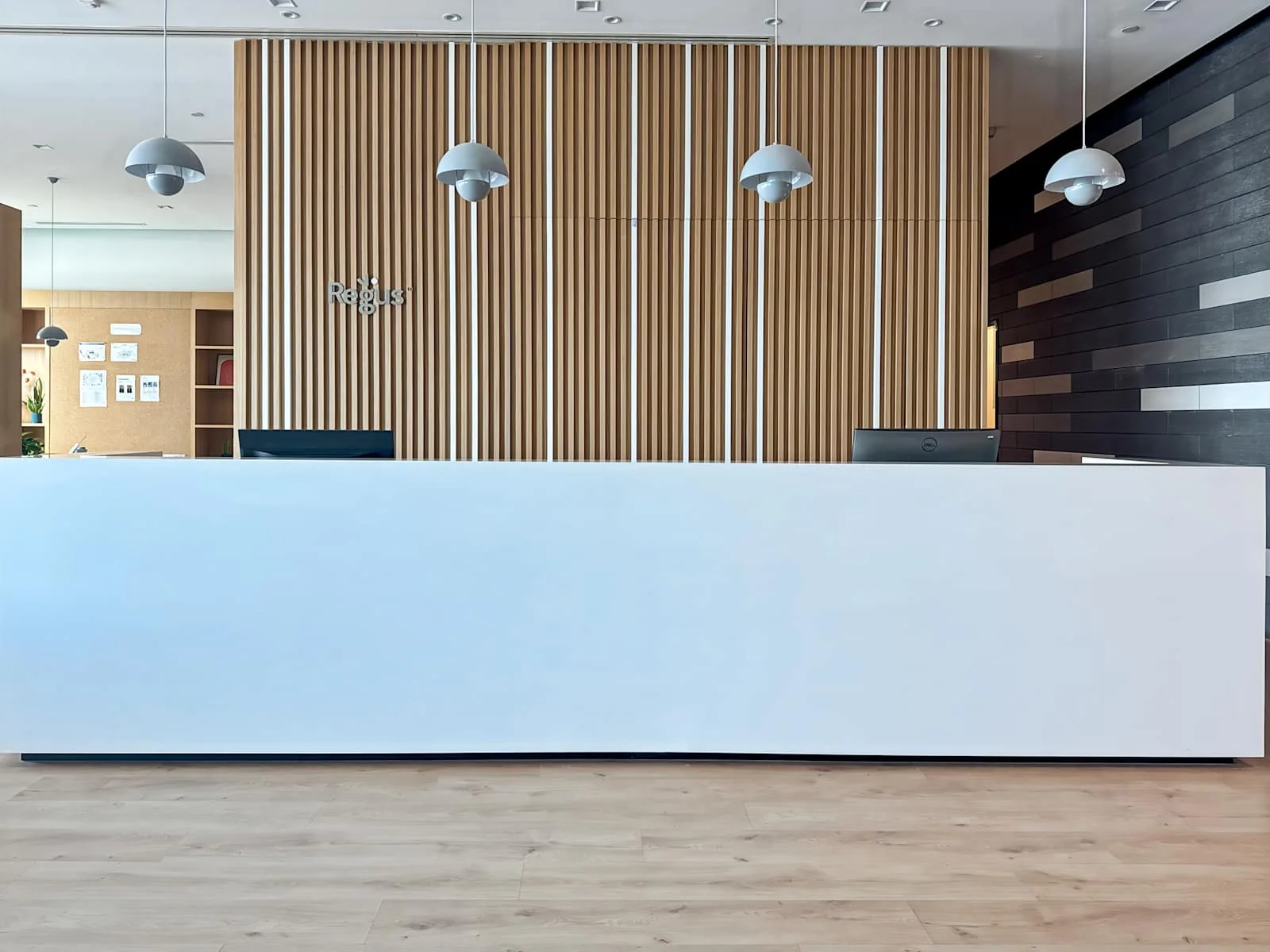 Regus SHANGHAI, Raffles City、前台、上海市