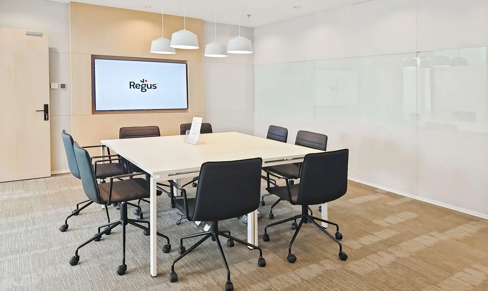 Regus Shangrao, Tanwan Building, Meeting room for 8 people, Shangrao