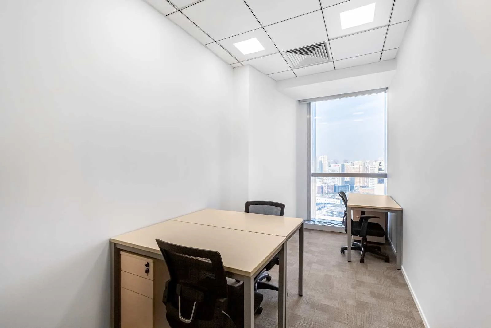 Regus SHENYANG, Fortune Plaza、3个工位的独立办公室、沈阳市