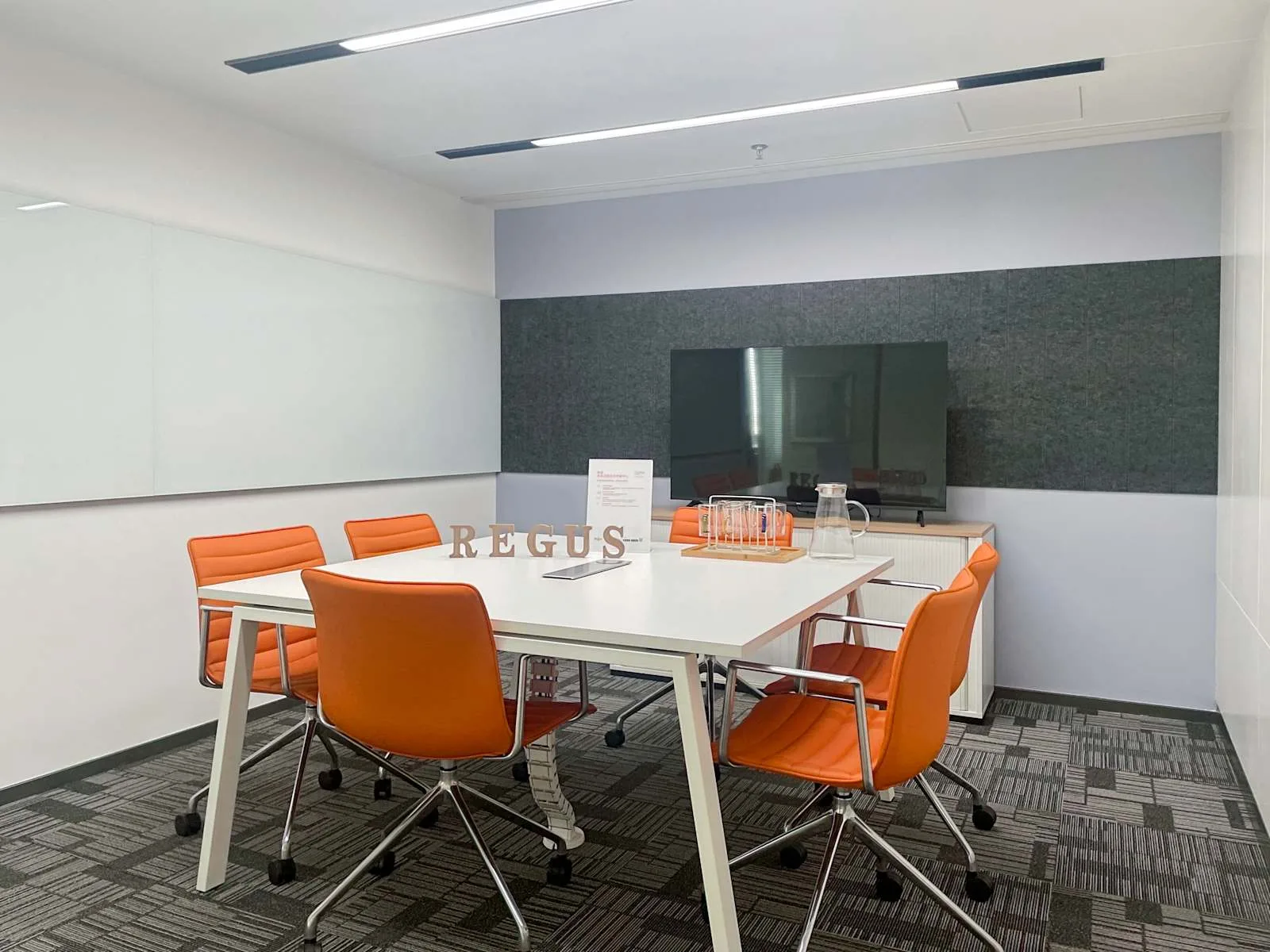 Regus Shenyang, North Media Building, Meeting room for 6 people, Shenyang