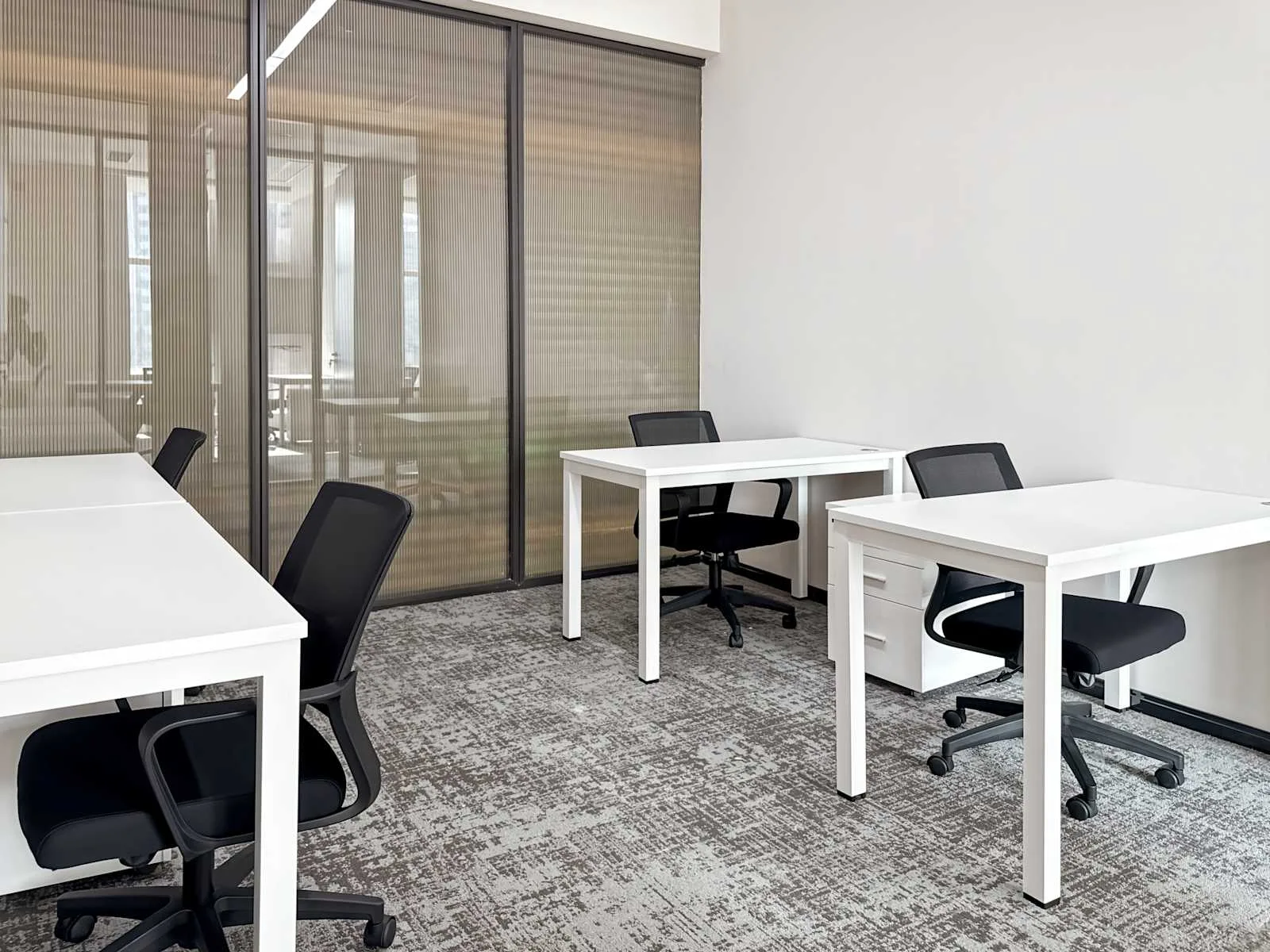 Regus Shenzhen, Qianhai HOP International、4个工位的独立办公室、深圳市