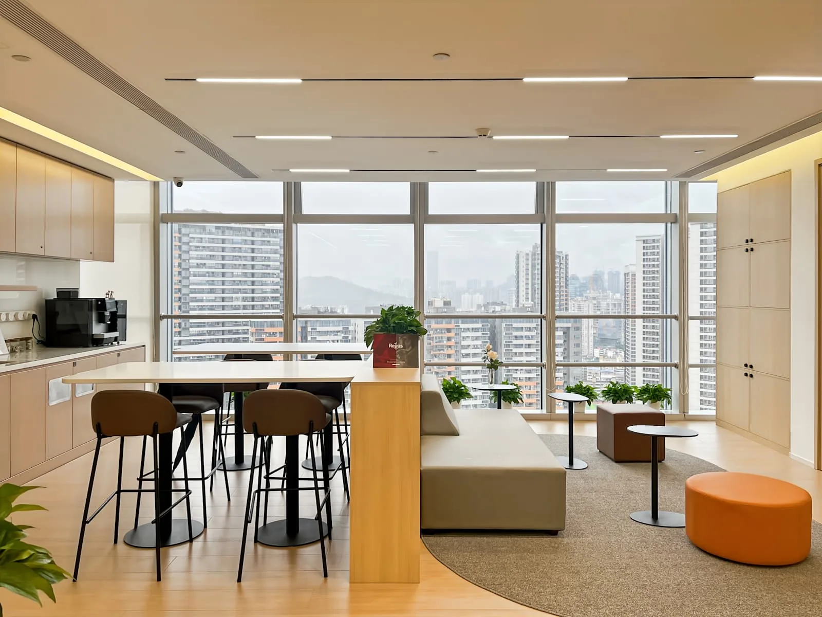 Regus Shenzhen, Shenrun Tower, Cafeteria, Shenzhen