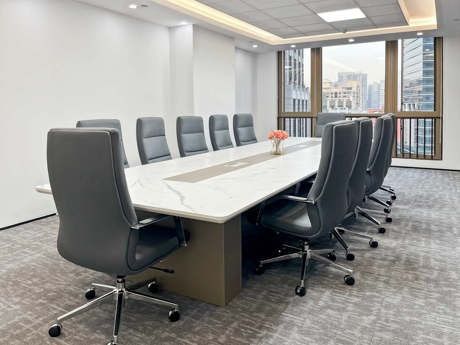 Regus Shenzhen, Yongxinhui Tower 1, Meeting room for 12 people, Shenzhen