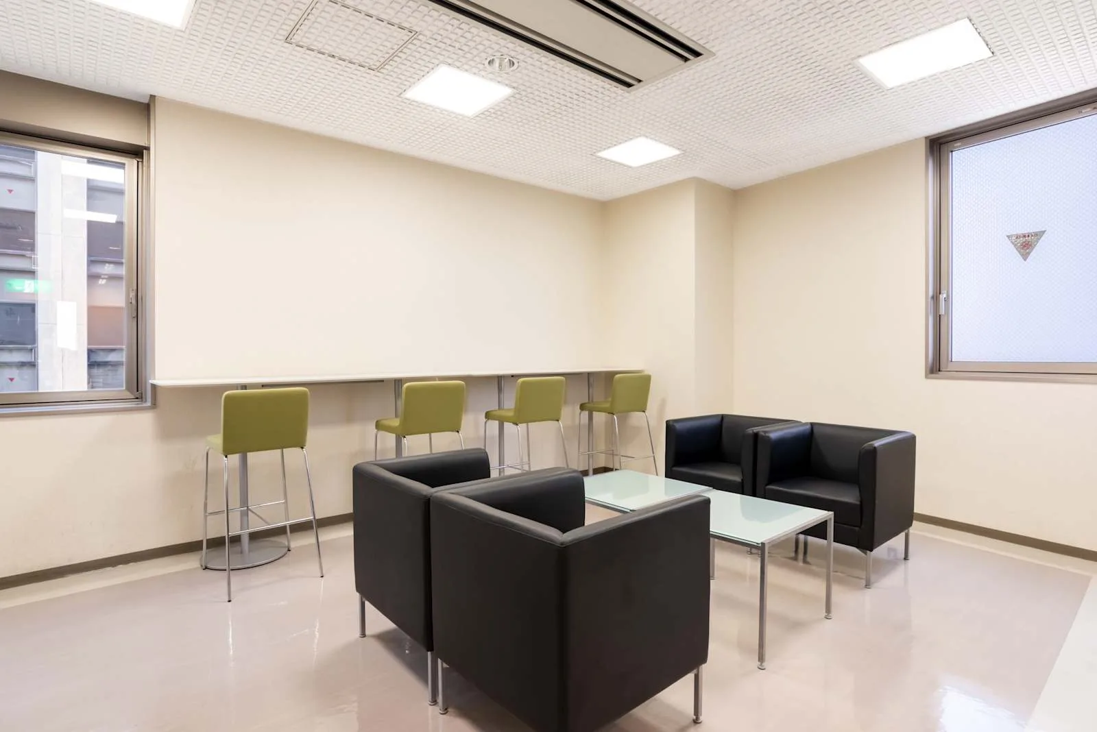 Regus SHIZUOKA, Hamamatsu Eki Minamiguchi、ラウンジ、Hamamatsu