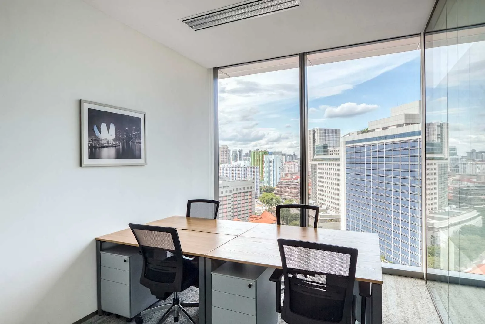 Regus SINGAPORE, Guoco Tower, Private office, 4 desks, Singapore