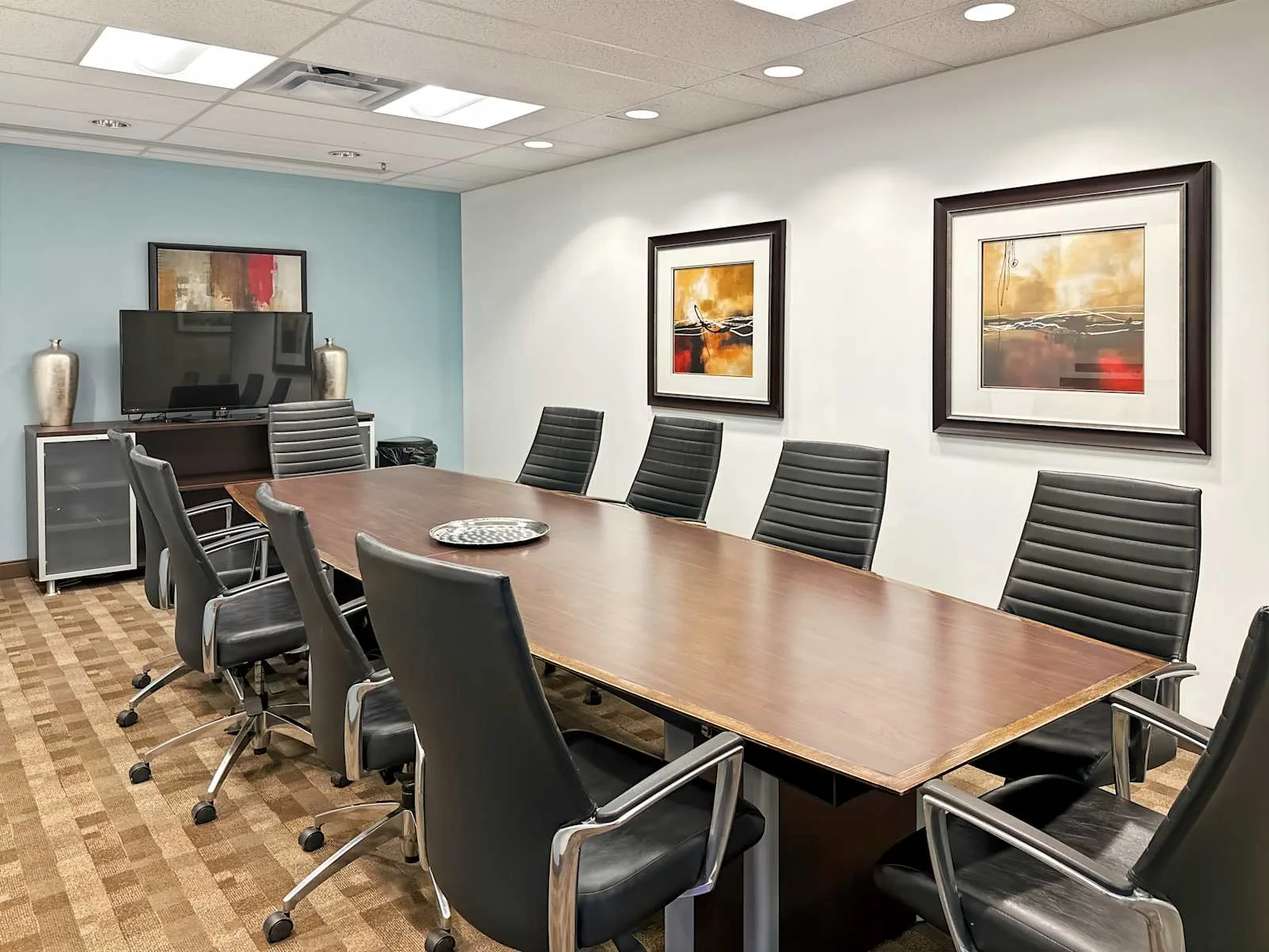 Regus SK, Regina - City Centre - Royal Bank Building, Meeting room for 10 people, Regina, SK