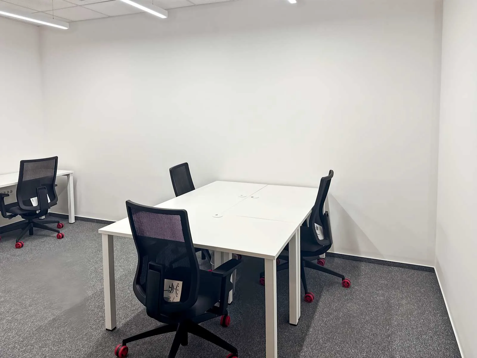 Regus Skopje, Paladium, Private office, 5 desks, Skopje
