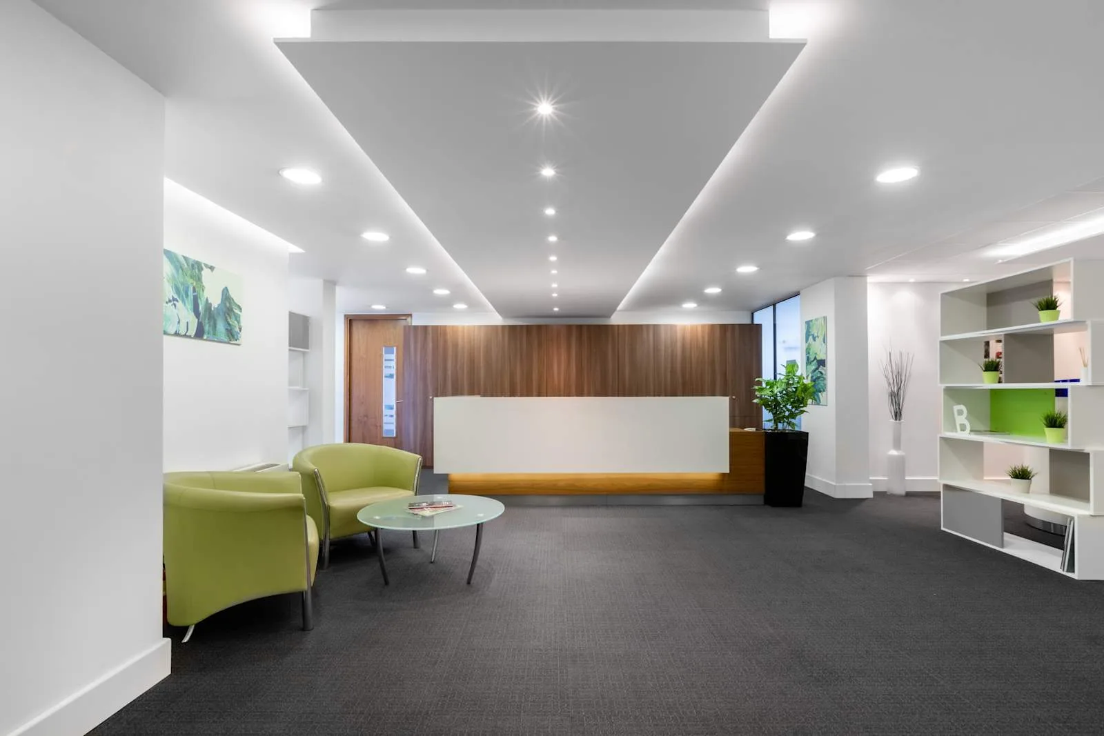 Regus SOFIA, Parliament (EUR), Reception, Sofia