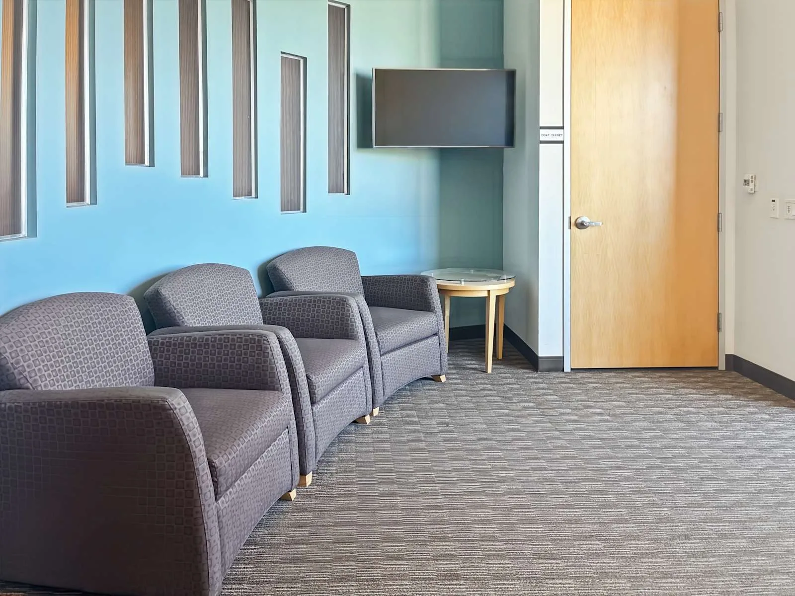 Regus IL, St Charles - The Plaza, Lounge, St Charles, IL