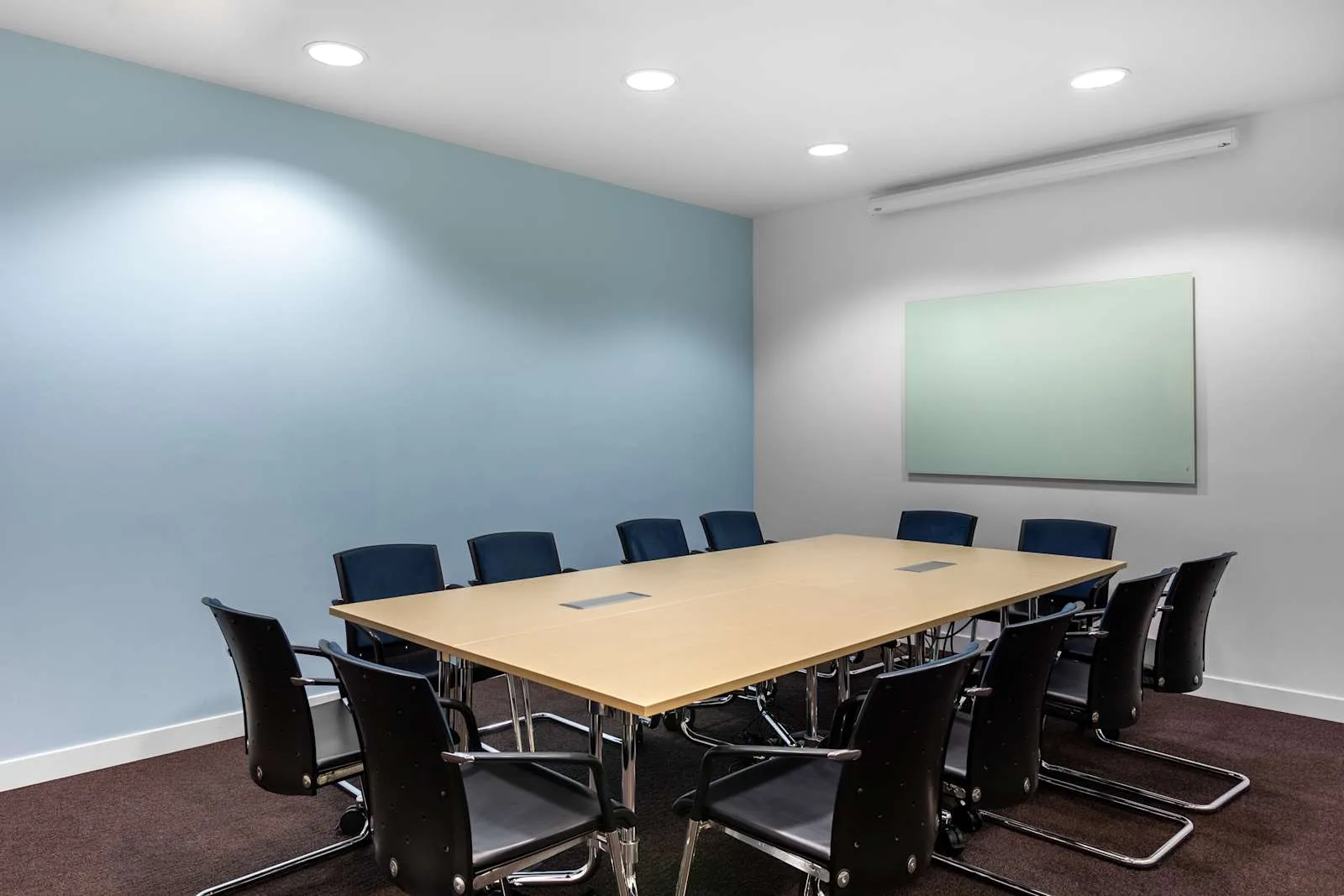 Regus ST PETERSBURG, Nevsky Plaza, Meeting room for 10 people, St Petersburg
