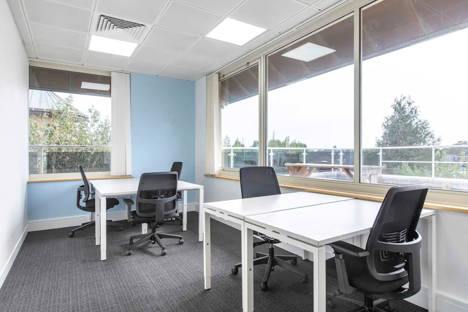 Regus STAINES, London Road, Private office, 5 desks, Staines-upon-Thames