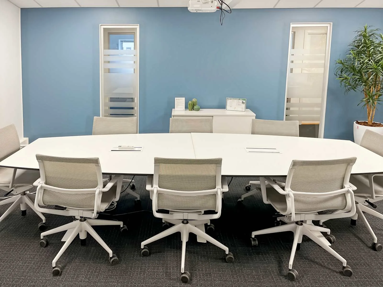 Regus Stockholm, Kista One, Meeting room for 8 people, Våning