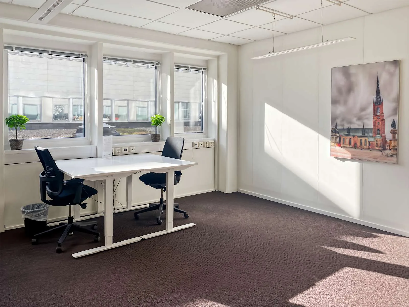 Regus Stockholm, Solna Business Park, Privat kontor med 2 arbetsplatser, Solna