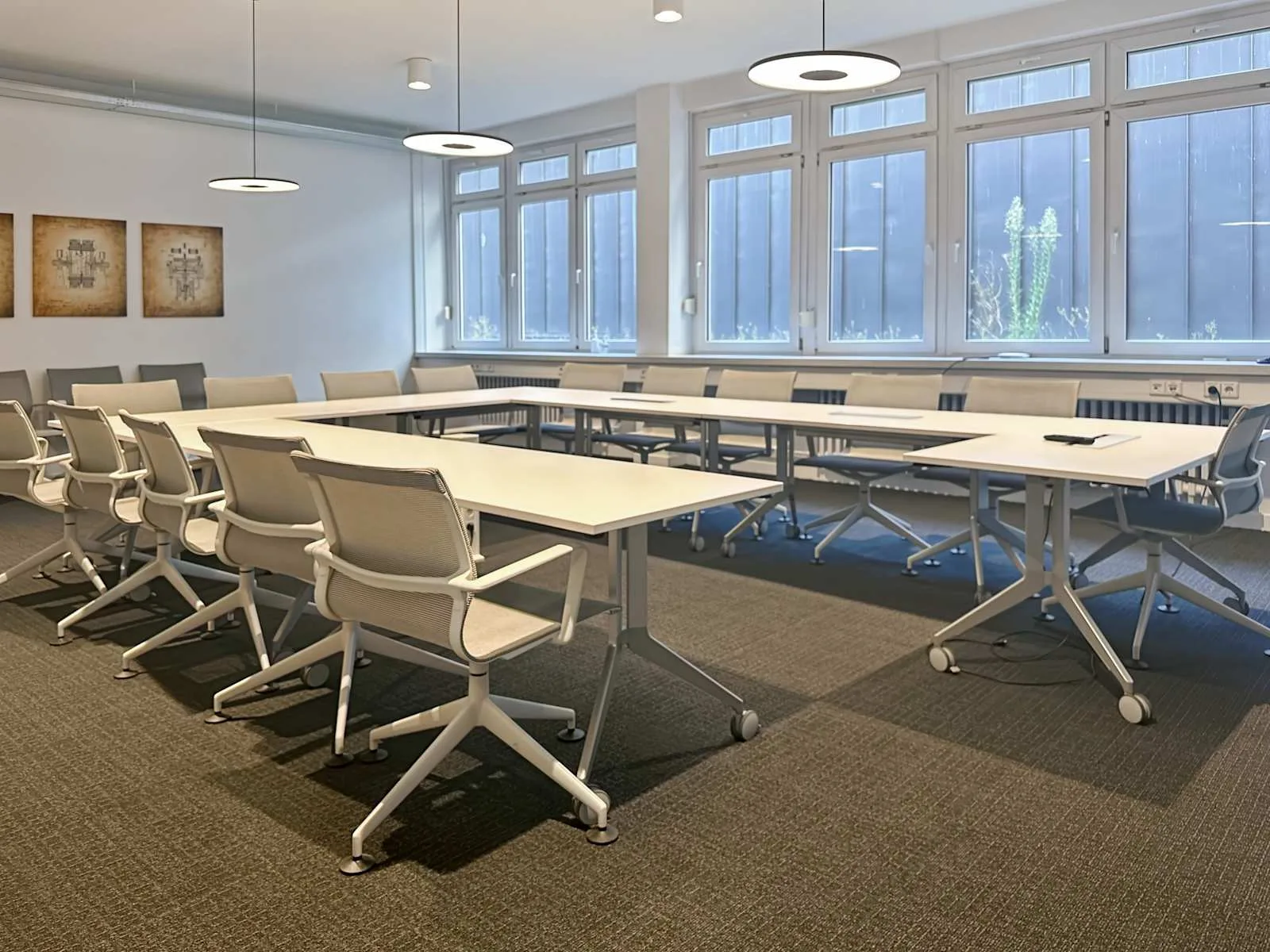 Regus STUTTGART, Friedrichstrasse, Besprechungsraum für 18 Personen, Stuttgart