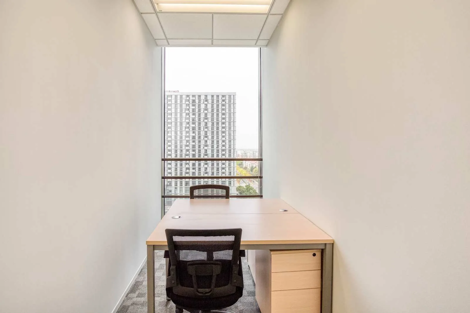 Regus SUZHOU, Nison Plaza、2个工位的独立办公室、苏州市