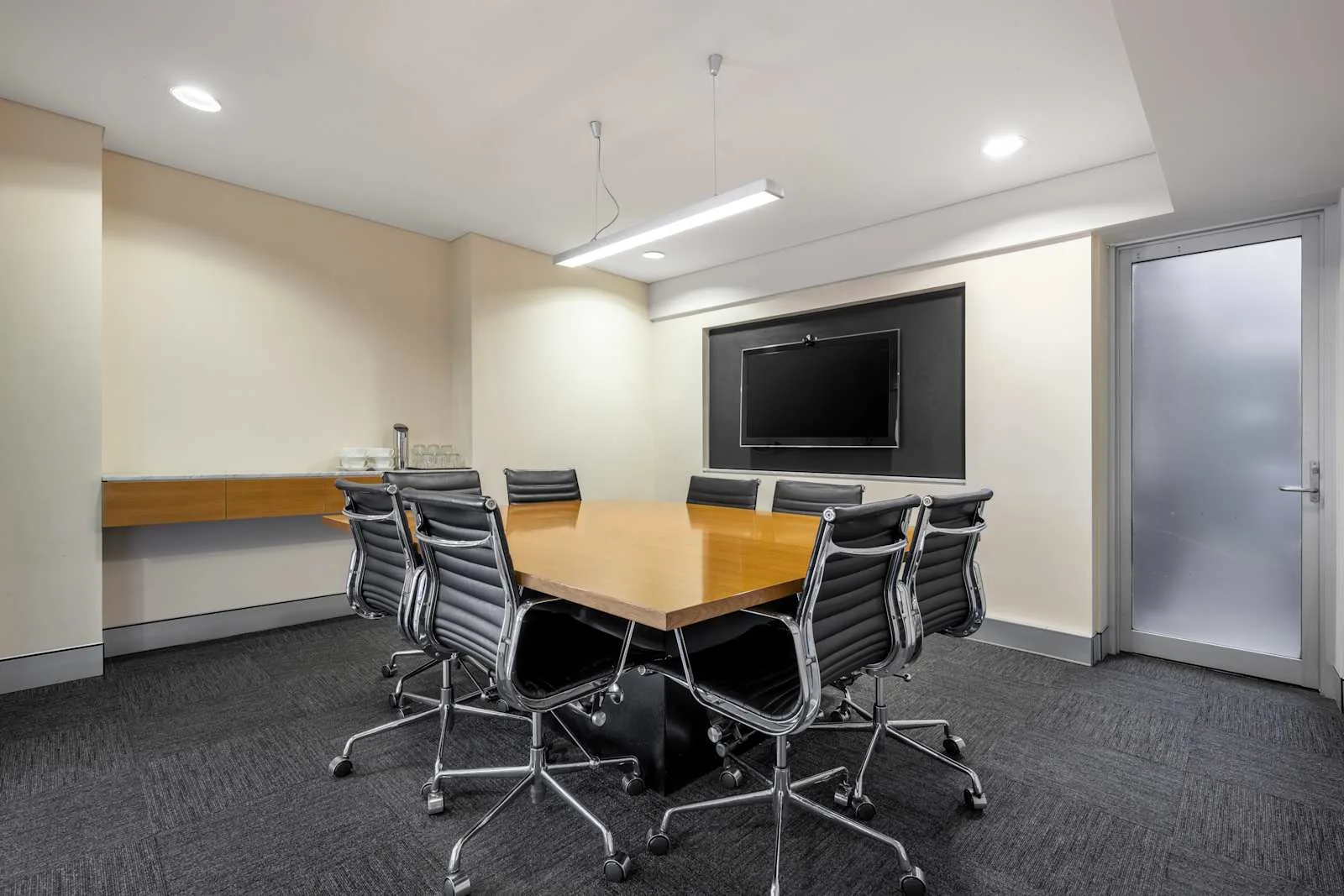 Regus Sydney, Crows Nest, Meeting room for 8 people, Sydney, NSW