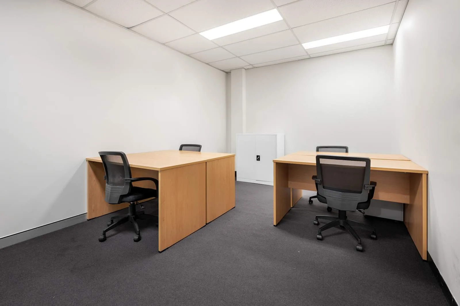 Regus SYDNEY, Liverpool, Private office, 4 desks, Bankstown, NSW