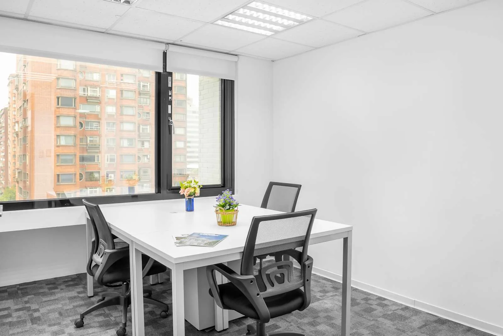 Regus TAIPEI, Concord, Private office, 3 desks, Taipei