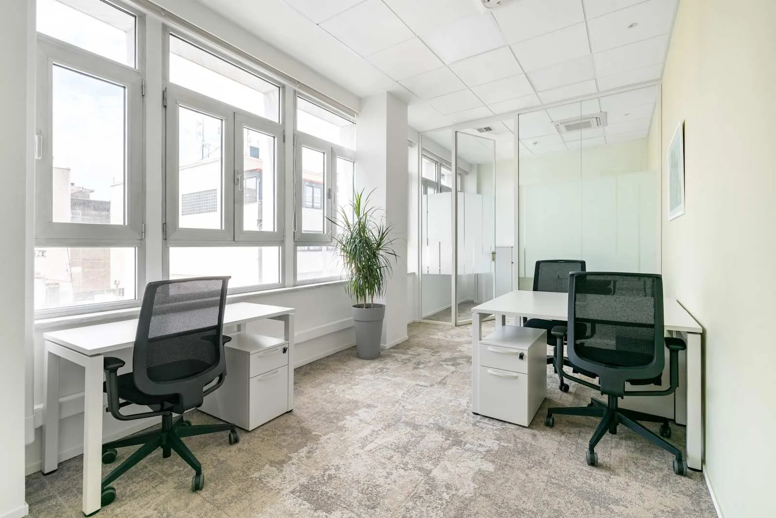 Regus THESSALONIKI, Karolou Ntel, Ιδιωτικό γραφείο με 3 θέσεις εργασίας, Θεσσαλονίκη
