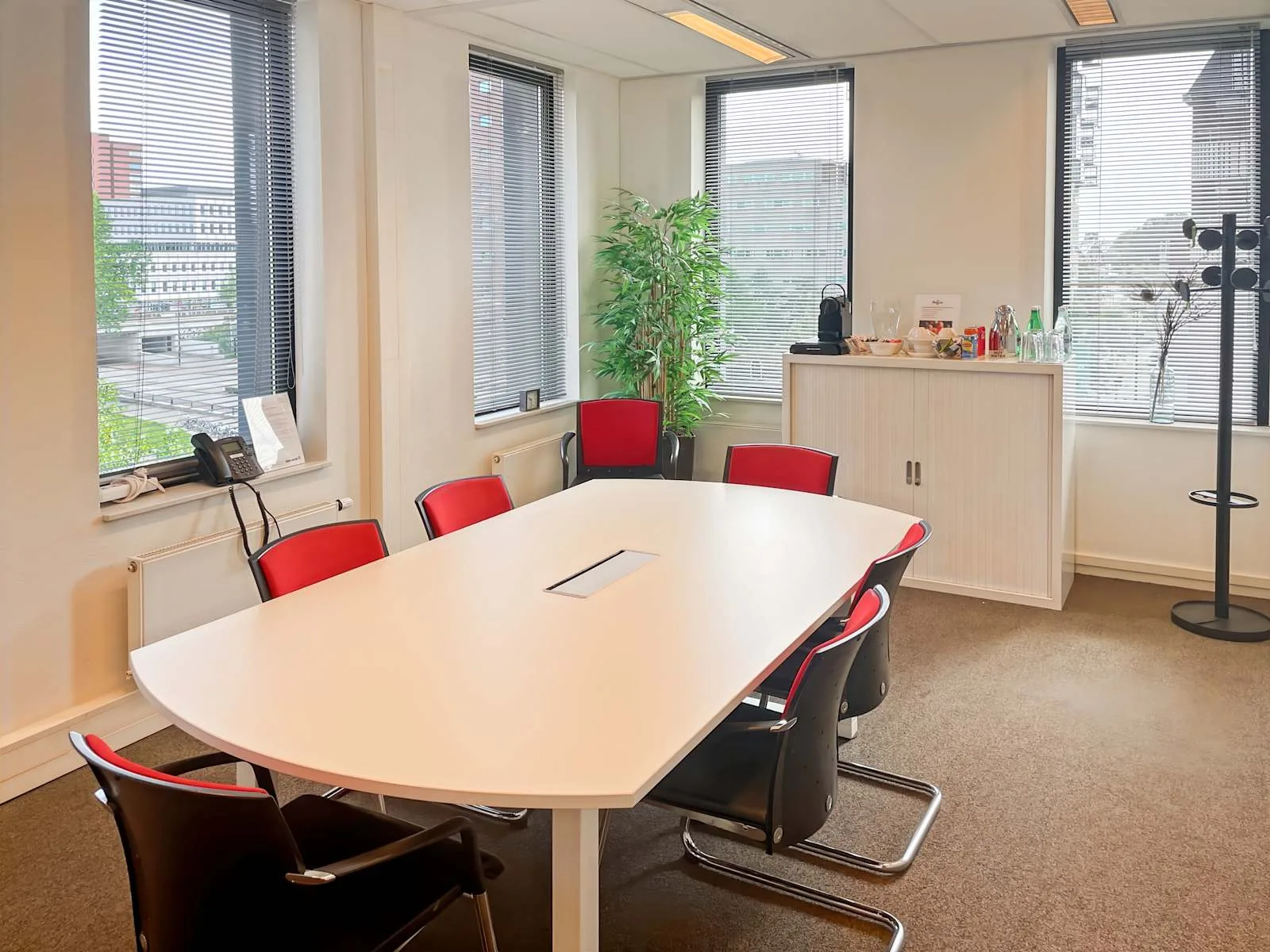 Regus TILBURG, Central Station, Meeting room for 7 people, Tilburg