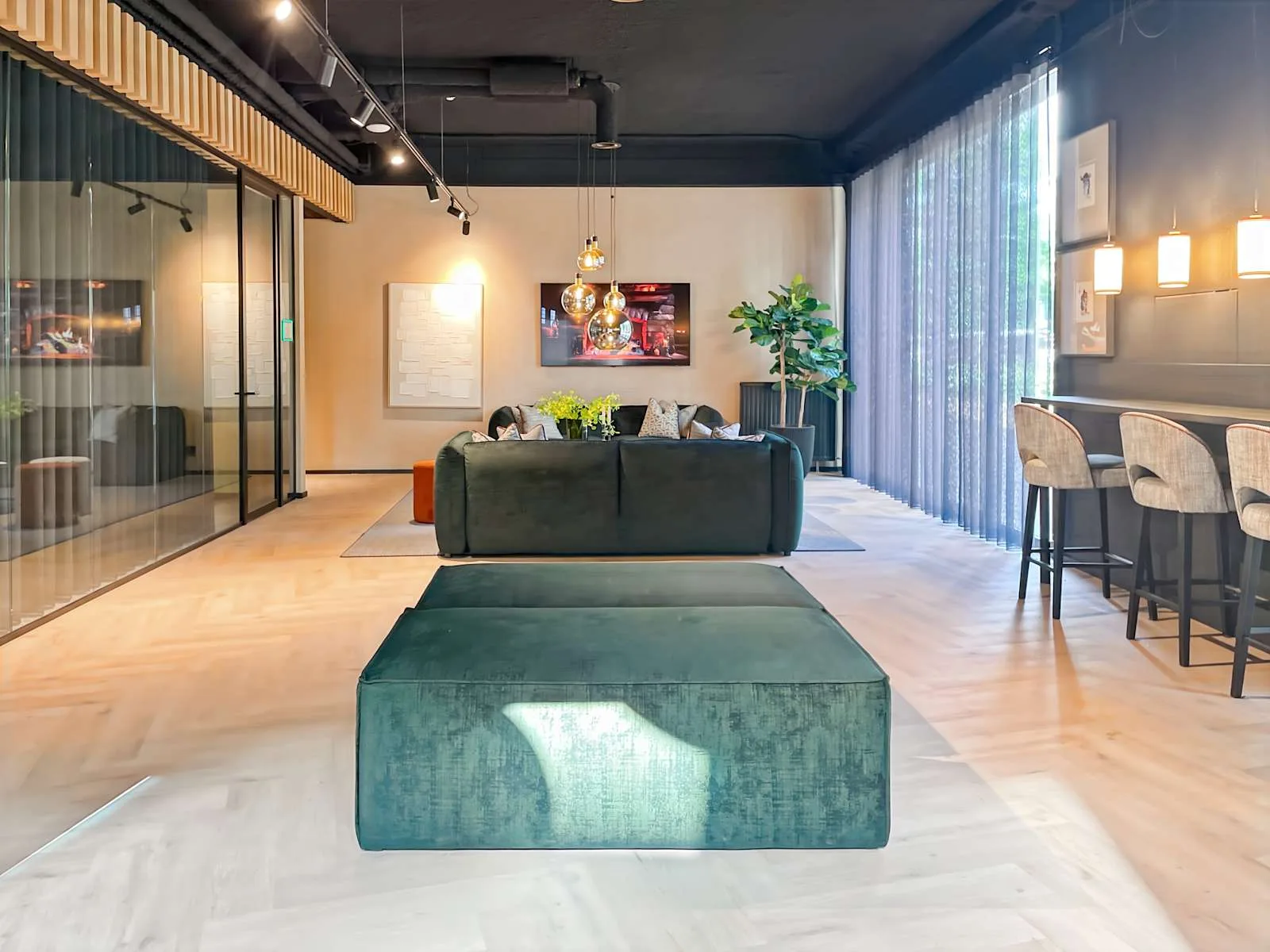 Regus TILBURG, Central Station, Lounge, Tilburg
