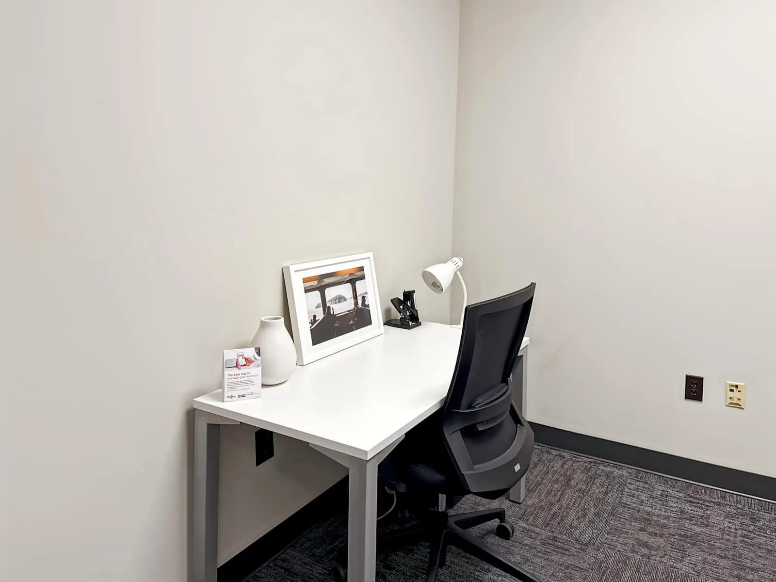 Regus TN, Brentwood - Summit View Drive, Private office, 1 desk, Brentwood, CA