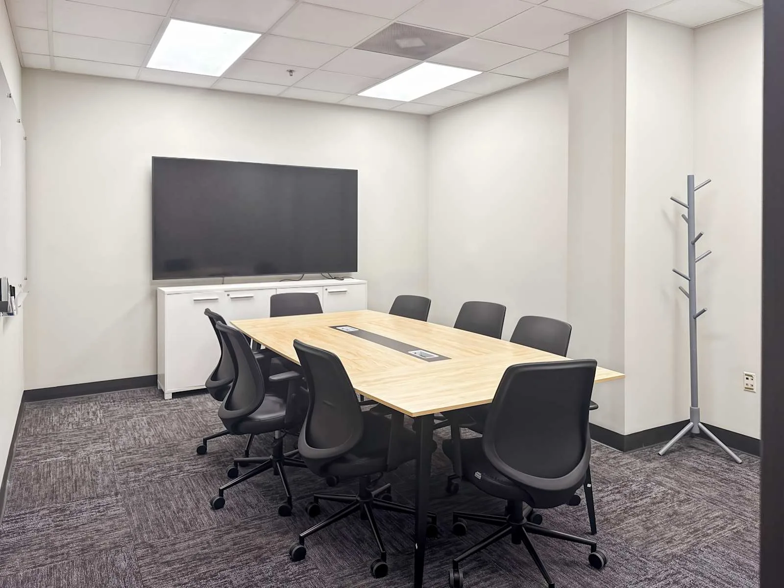 Regus TN, Brentwood - Summit View Drive, Meeting room for 8 people, Brentwood, CA