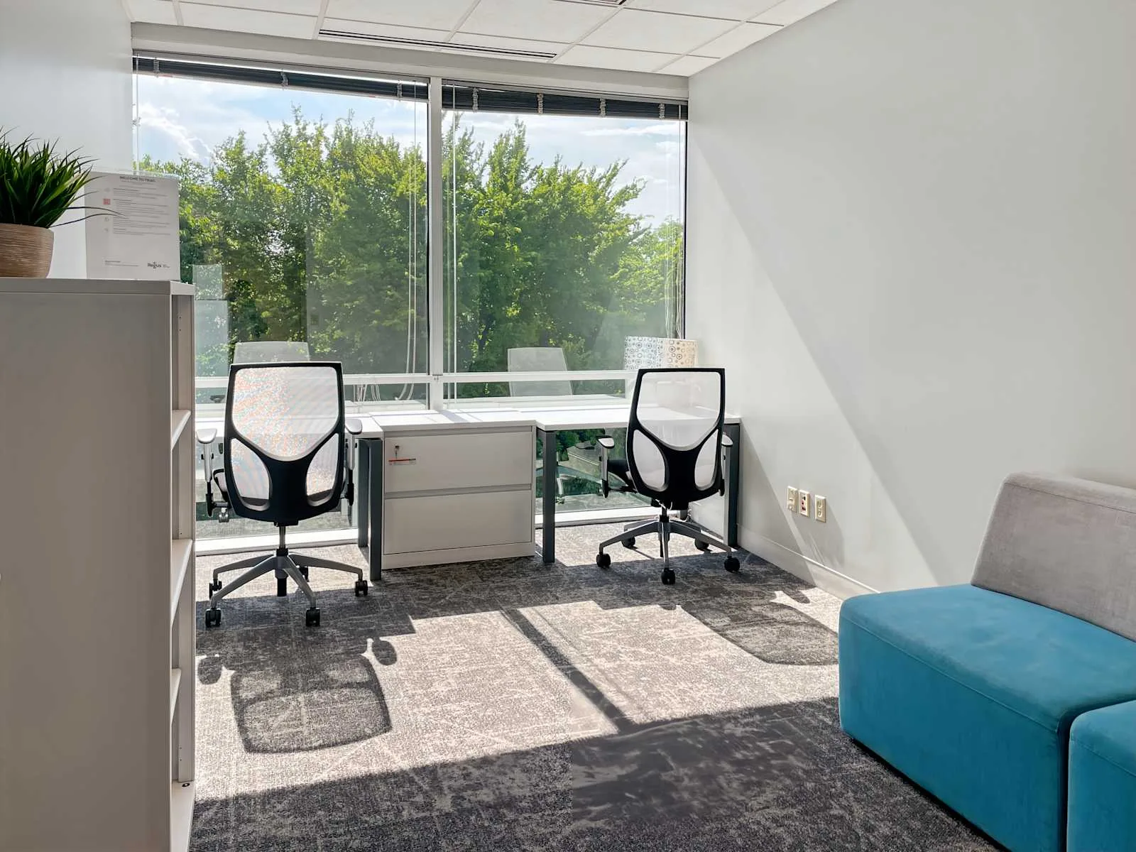 Regus TN, Memphis - Triad Centre I, Private office, 2 desks, Memphis, TN